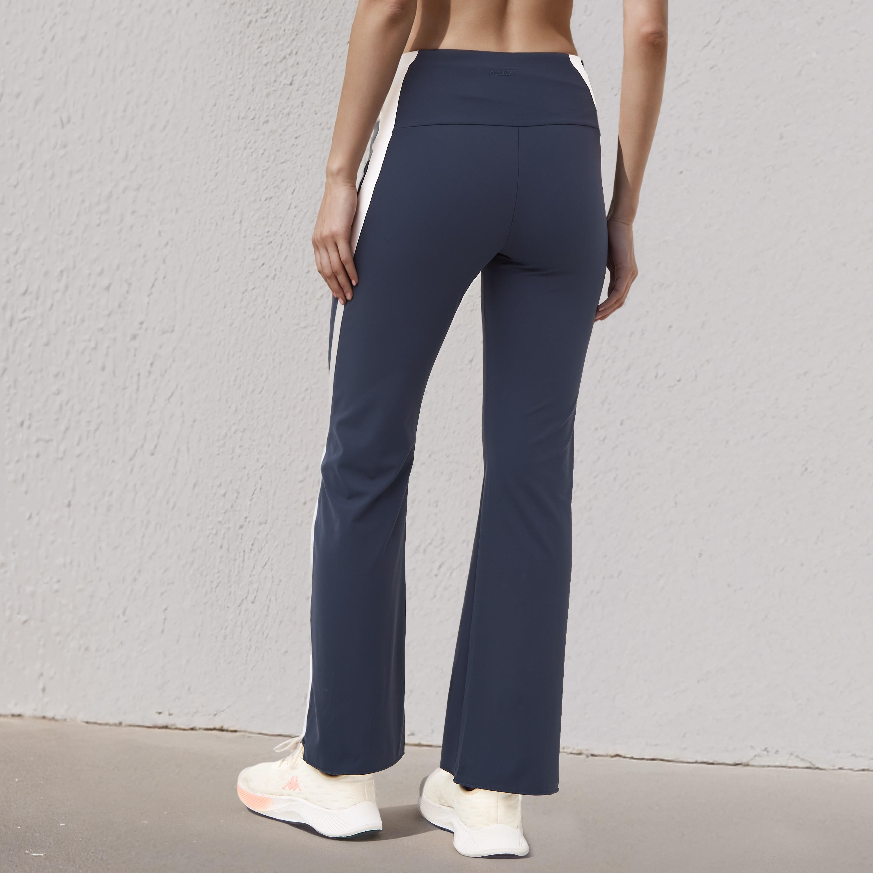 ليقنز بتصميم كتل الألوان-sports-women-clothing-activewearleggings-image-3