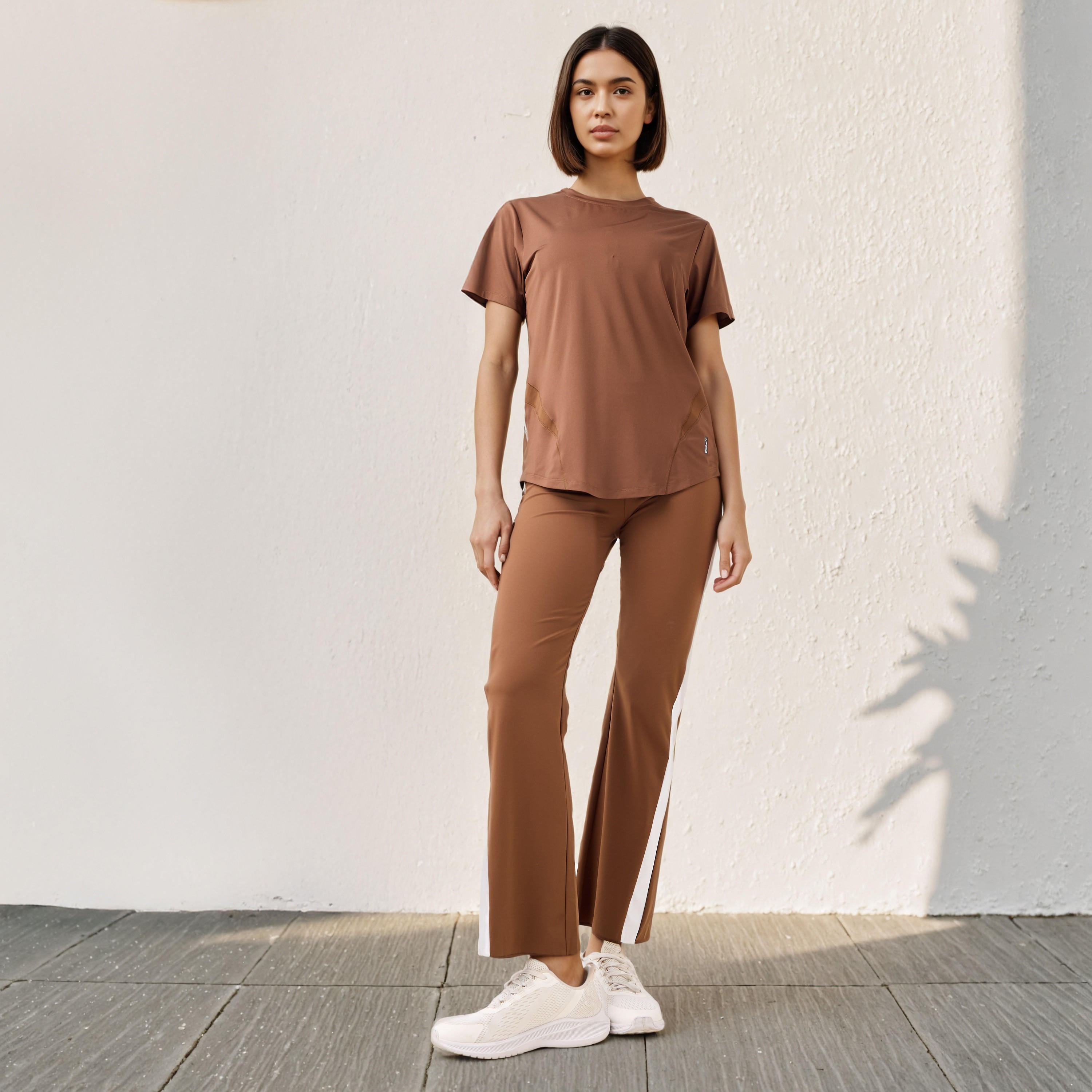 تيشيرت رياضي بقصة عادية-women-clothing-tshirts-image-4