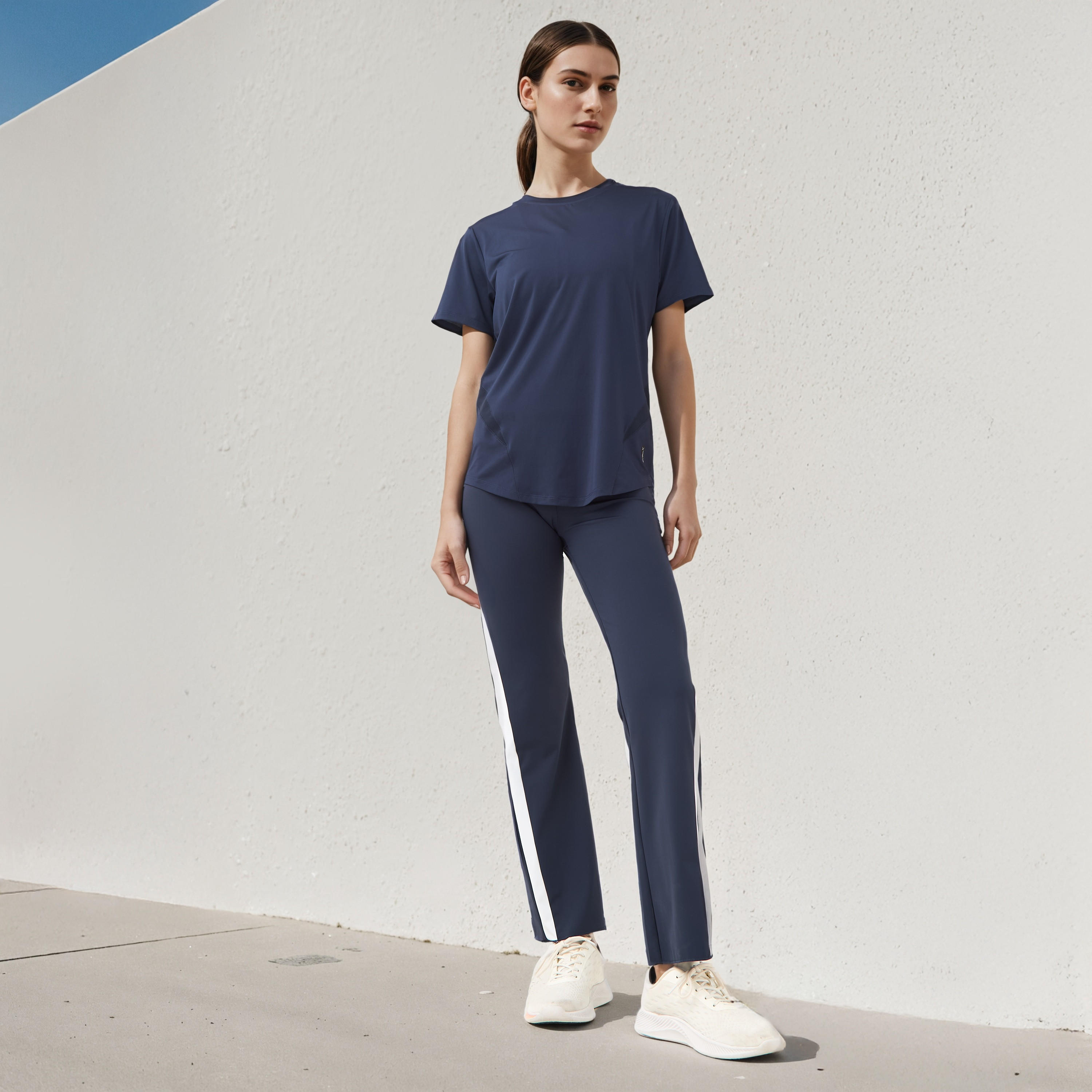 Regular Fit Performance T-shirt-women-clothing-tshirts-image-2