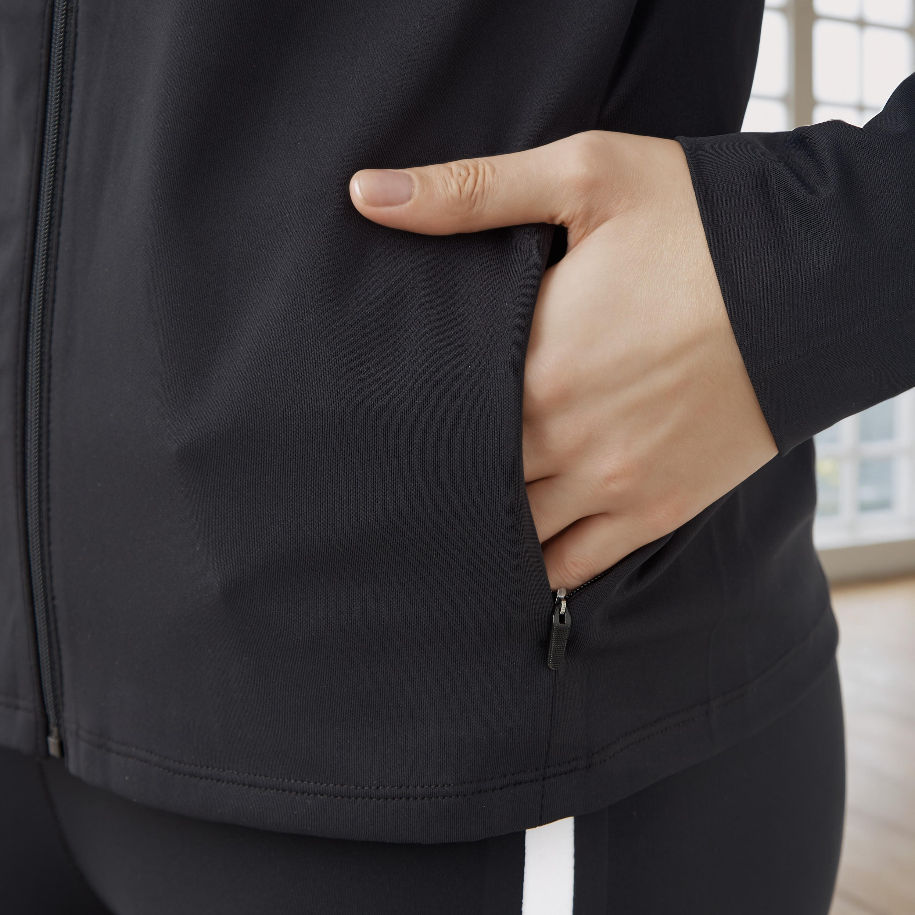 جاكيت بسحاب أمامي وجيوب-women-clothing-sportswearandactivewear-coatsandjackets-jackets-image-1
