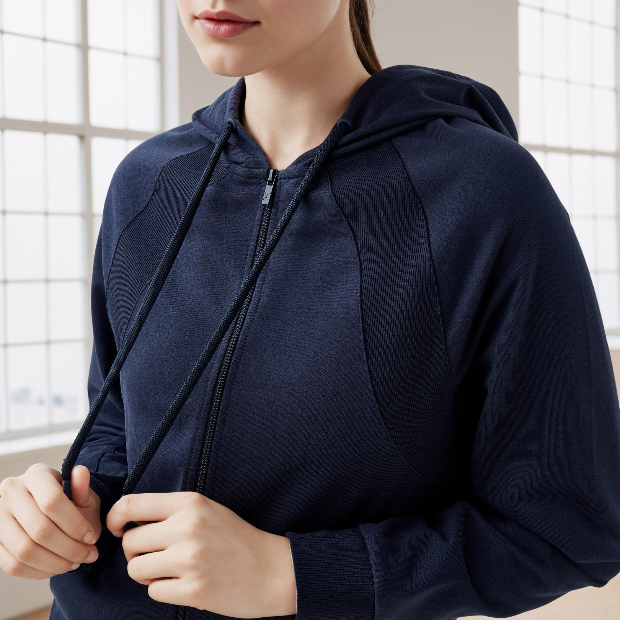جاكيت بقبعة وسحاب إغلاق-women-clothing-sportswearandactivewear-coatsandjackets-jackets-image-4