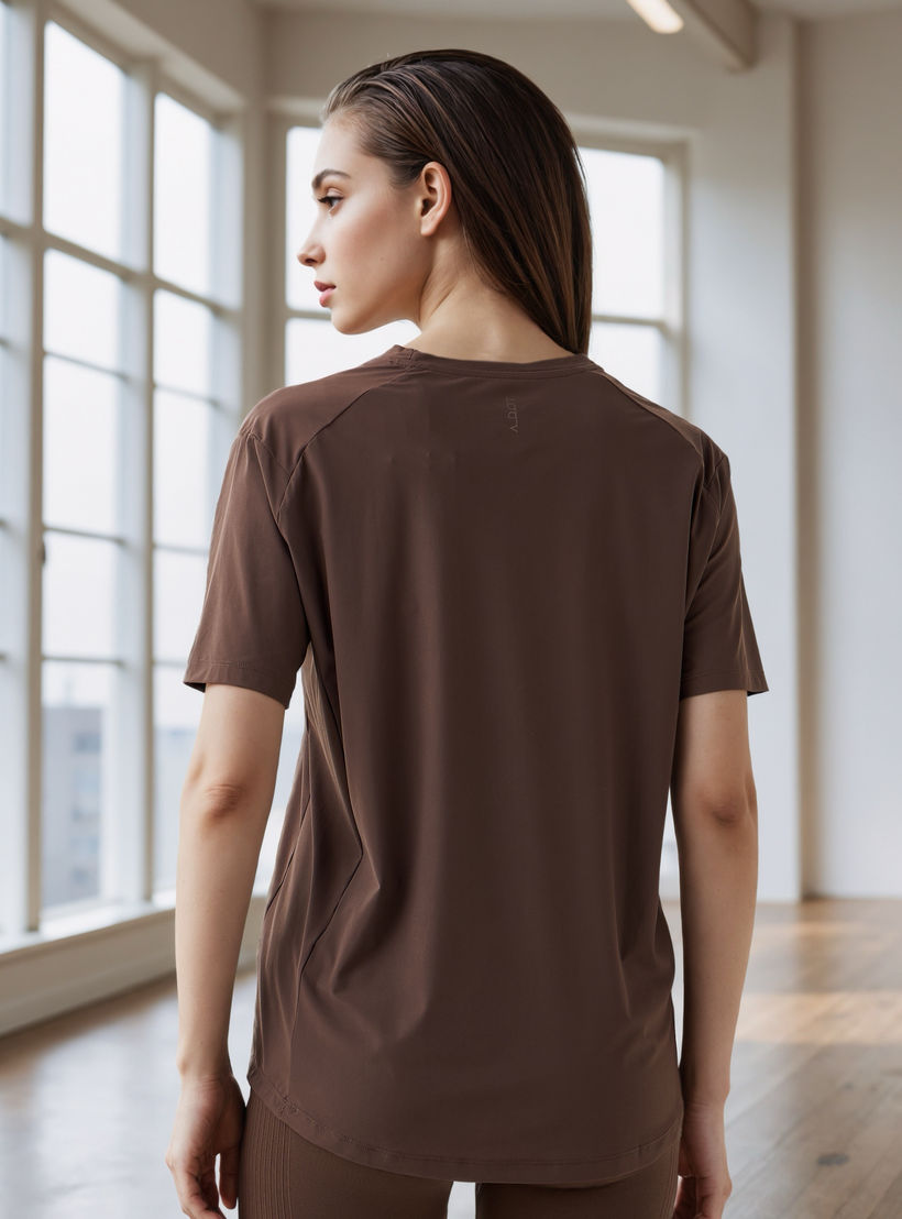 تيشيرت رياضي بقصة عادية-women-clothing-tshirts-image-3