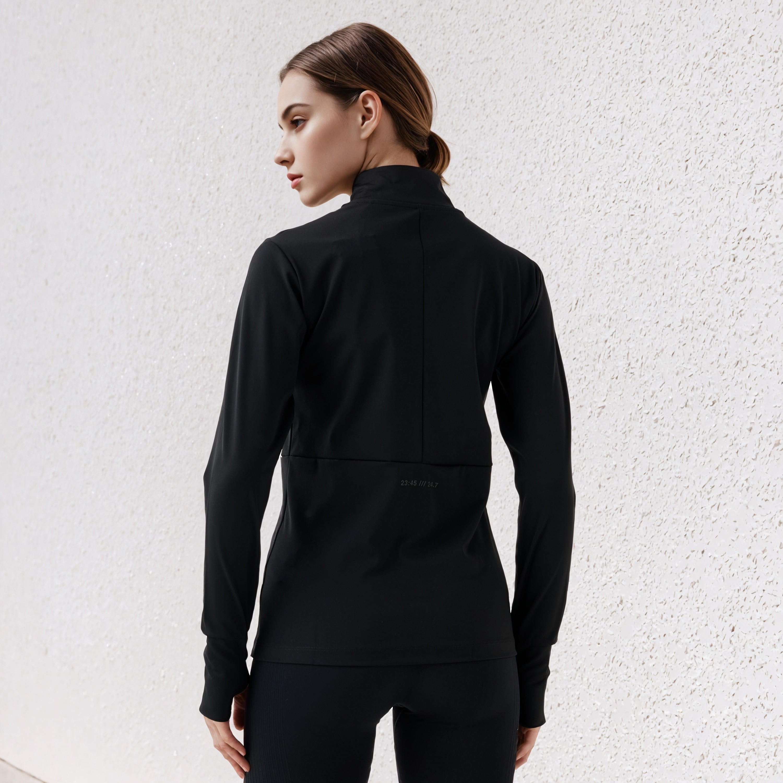 جاكيت بسحاب إغلاق وياقة عالية وتفاصيل فتحة إبهام-women-clothing-sportswearandactivewear-coatsandjackets-jackets-image-3
