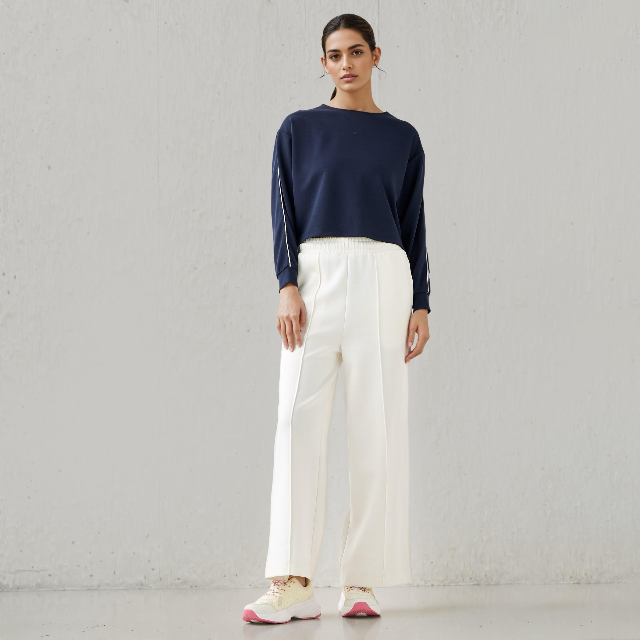 Piping Detail T-shirt with Long Sleeves-women-clothing-tshirts-image-2