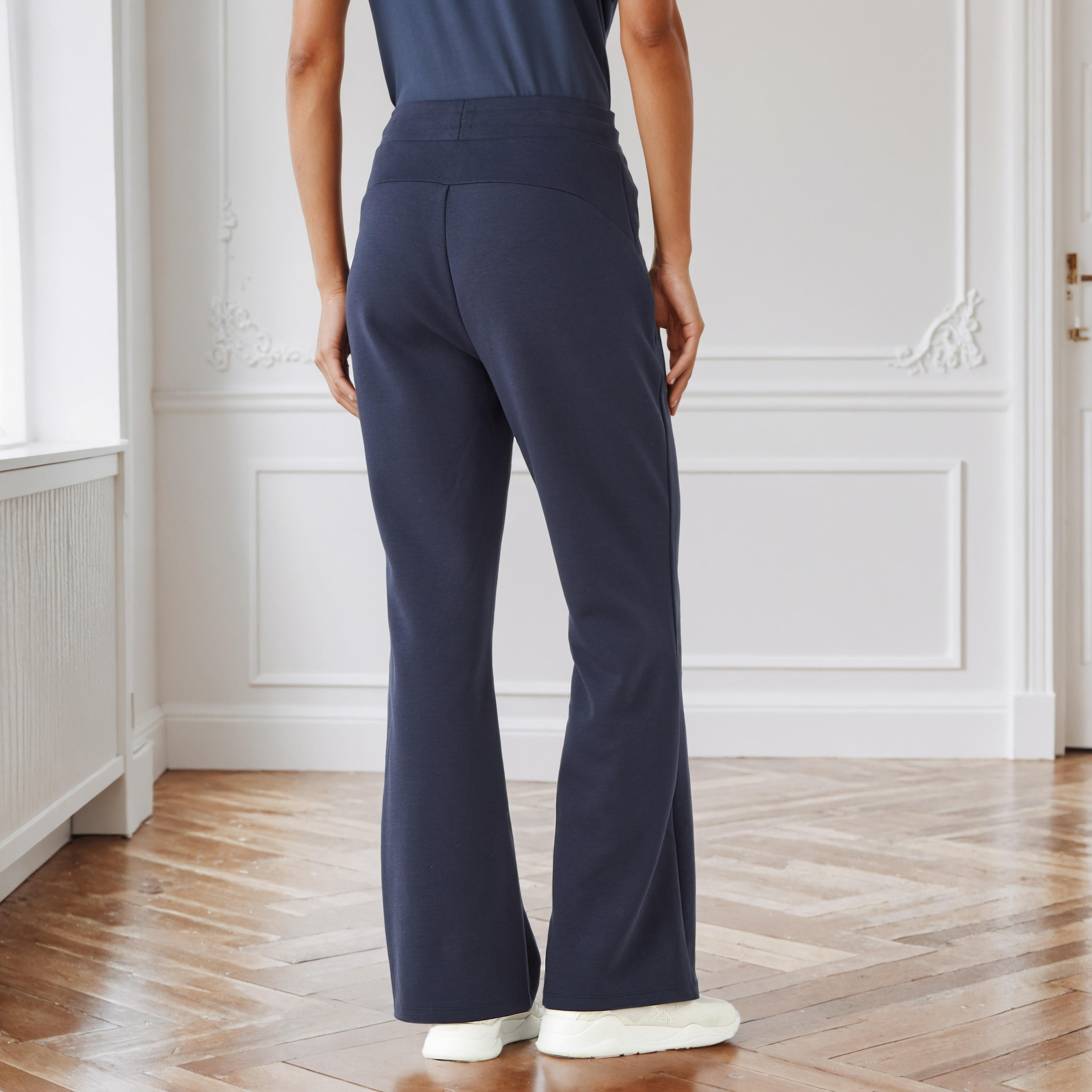 بنطلون رياضي بقصة واسعة وجيوب بسحاب إغلاق للنساء-women-clothing-sportswearandactivewear-trackpantsandtracksuits-image-3