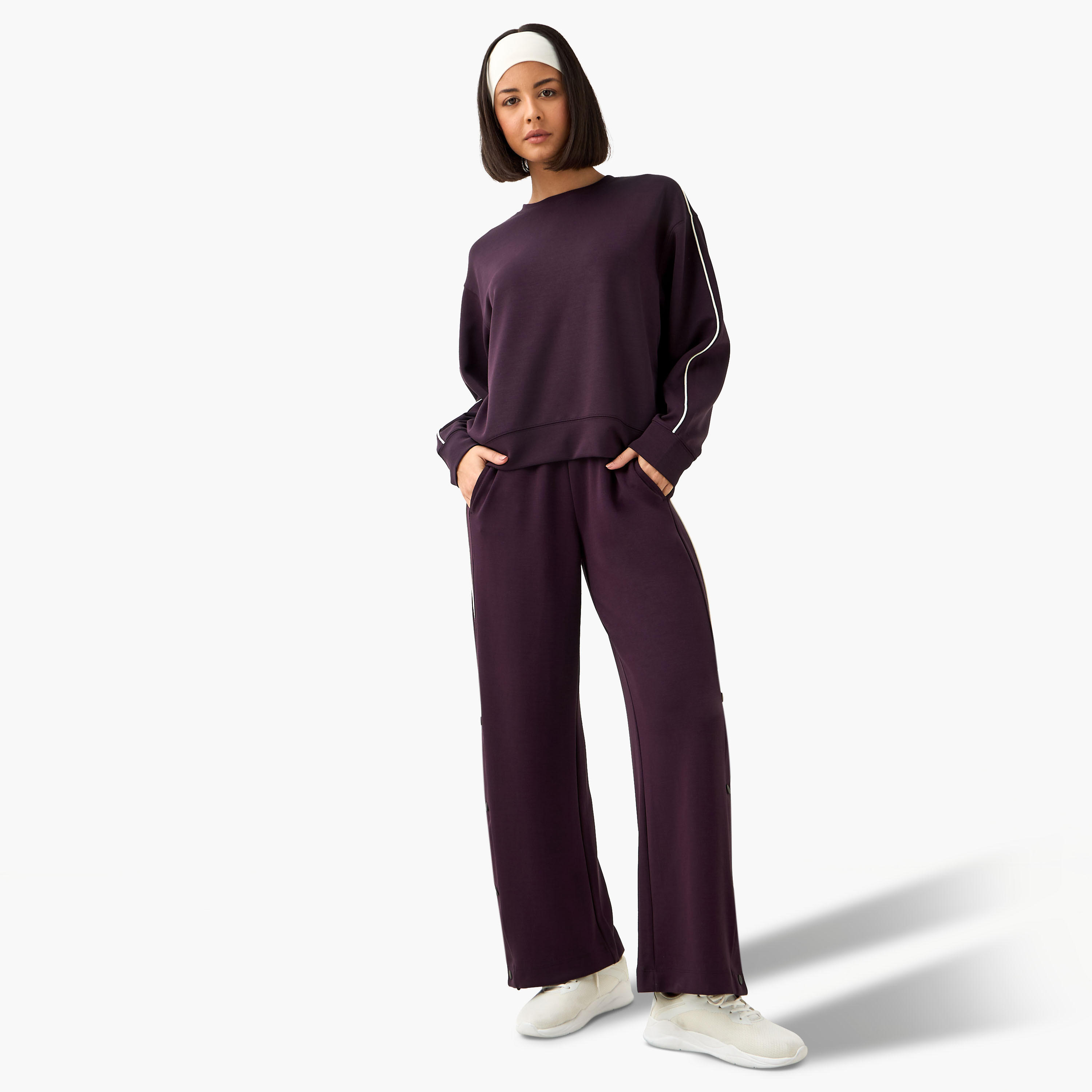 سويت شيرت بتفاصيل خطوط متباينة للنساء-women-clothing-coordsets-image-2