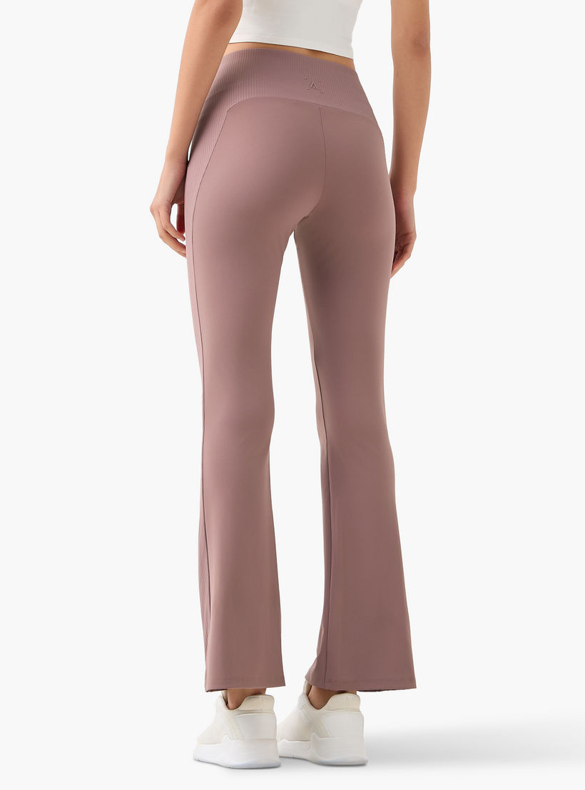بنطلون ليقنز بحواف واسعة ولوح مضلع-women-clothing-bottoms-leggings-image-3