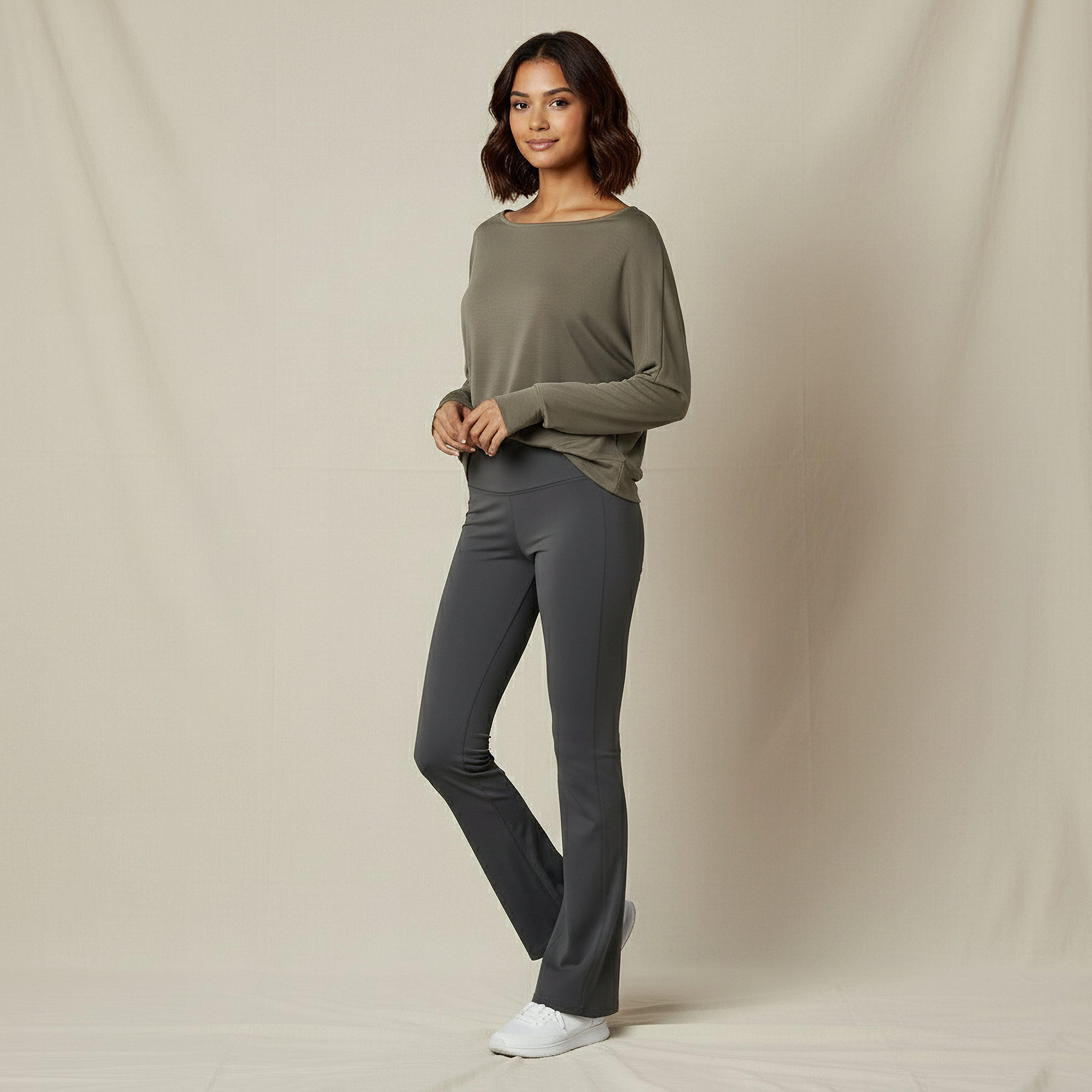 سويت شيرت بياقة قارب وقصة مريحة للنساء-women-clothing-sportswearandactivewear-hoodiesandsweatshirts-image-2
