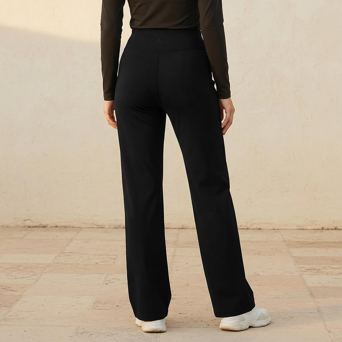 بنطلون رياضي واسع الساقين-women-clothing-bottoms-joggers-image-4