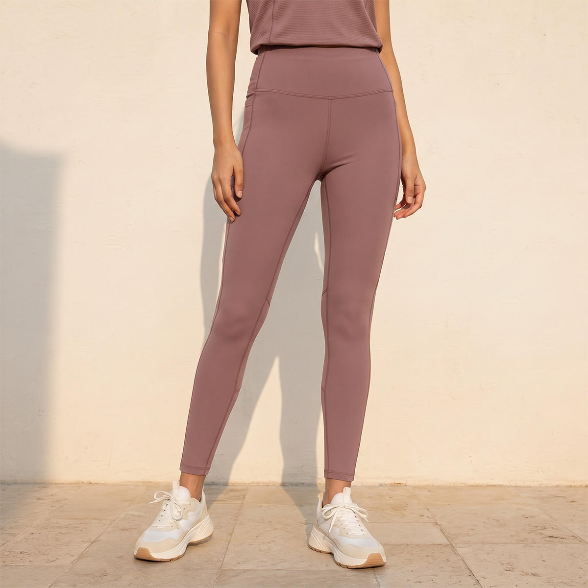 بنطلون ليقنز رياضي ناعم الملمس للنساء-sports-women-clothing-activewearleggings-image-1