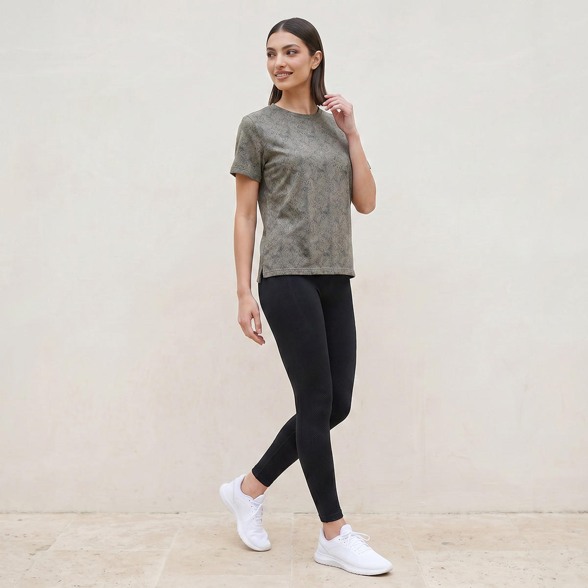 تيشيرت مرن بارز الملمس-women-clothing-tshirts-image-5
