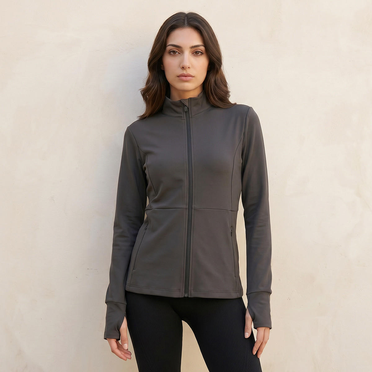 جاكيت بسحاب كامل وأكمام بفتحة إبهام-women-clothing-sportswearandactivewear-coatsandjackets-jackets-image-1