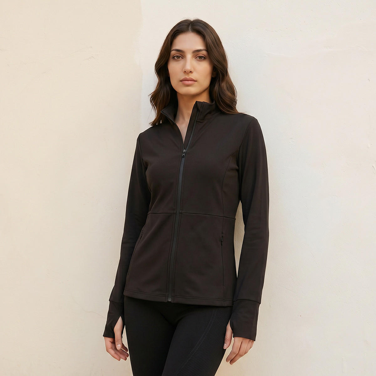 جاكيت بسحاب كامل وأكمام بفتحة إبهام-women-clothing-sportswearandactivewear-coatsandjackets-jackets-image-1