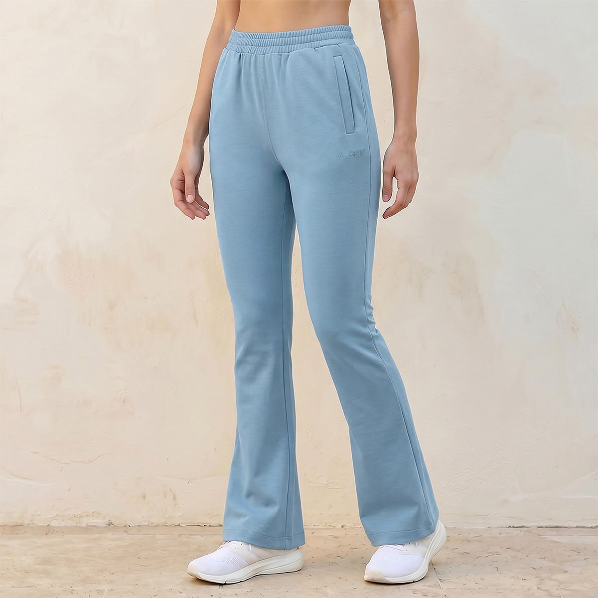بنطلون رياضي واسع قابل للتمدد في اتجاهين-women-clothing-bottoms-joggers-image-1