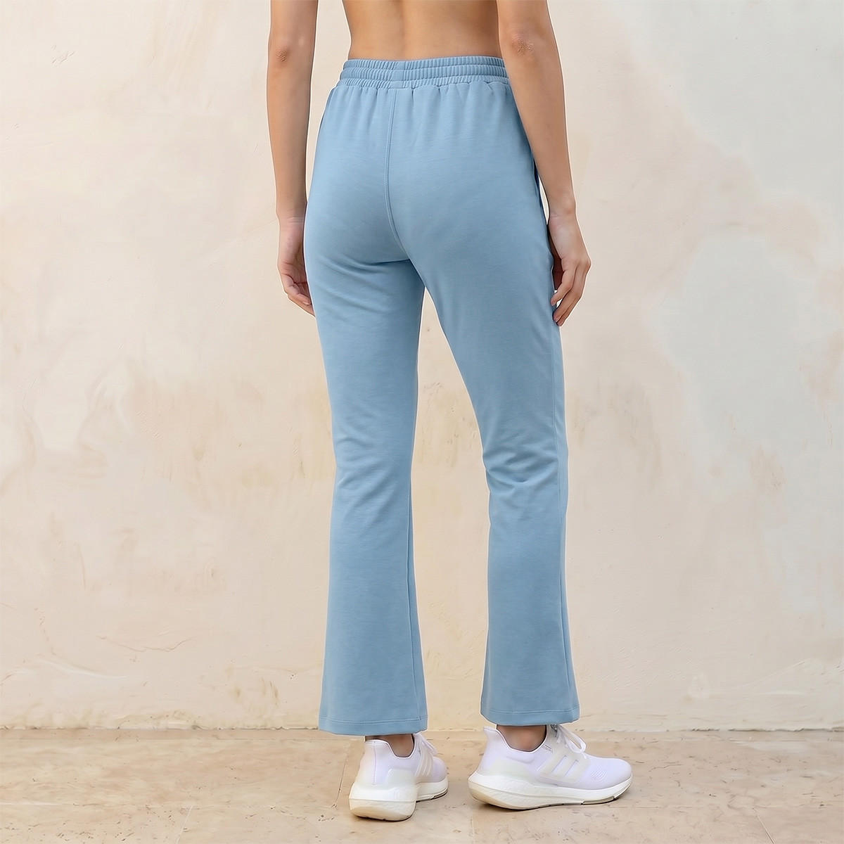 بنطلون رياضي واسع قابل للتمدد في اتجاهين-women-clothing-bottoms-joggers-image-4