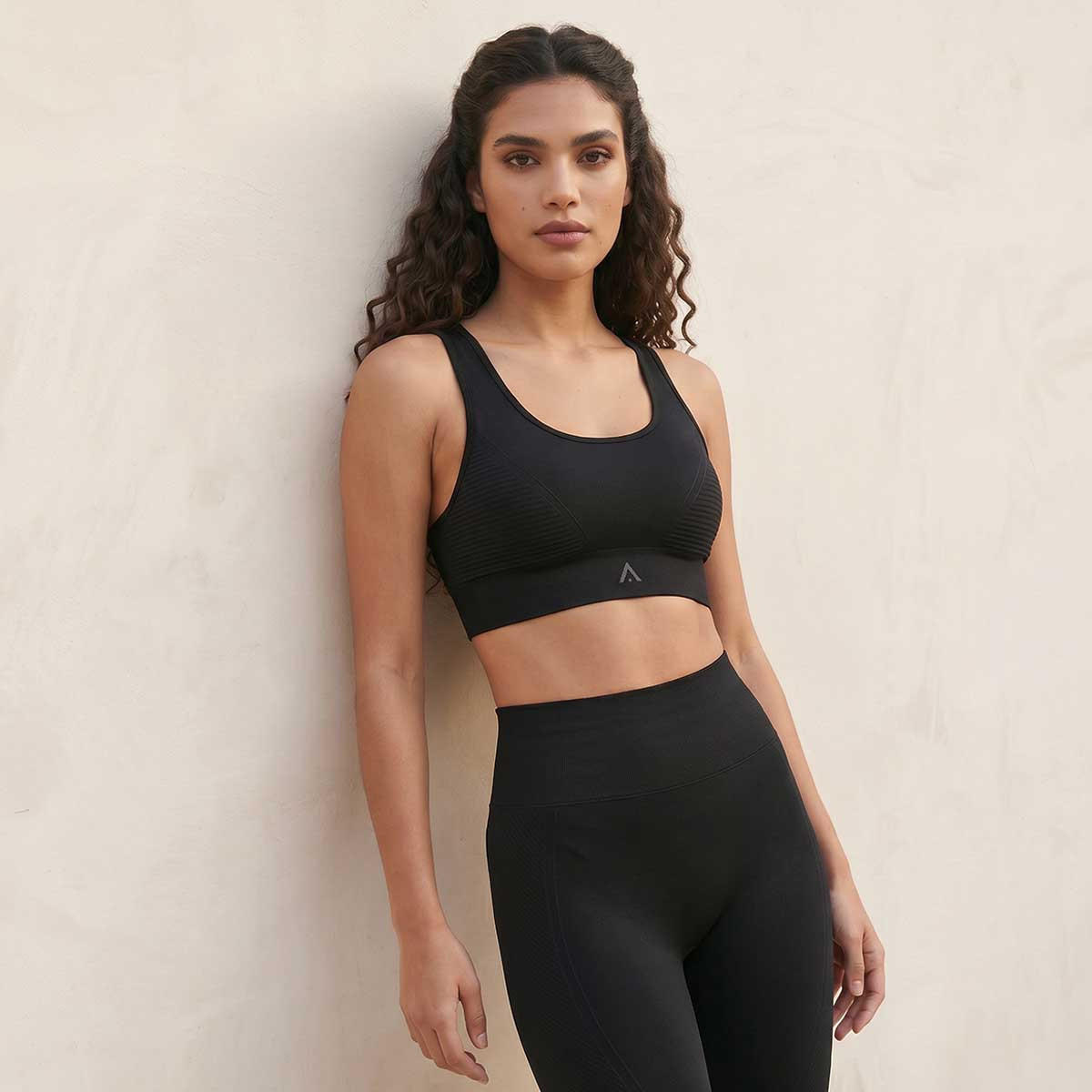 صدرية رياضية مرنة وبدون خياطة-women-clothing-lingerie-bras-image-1