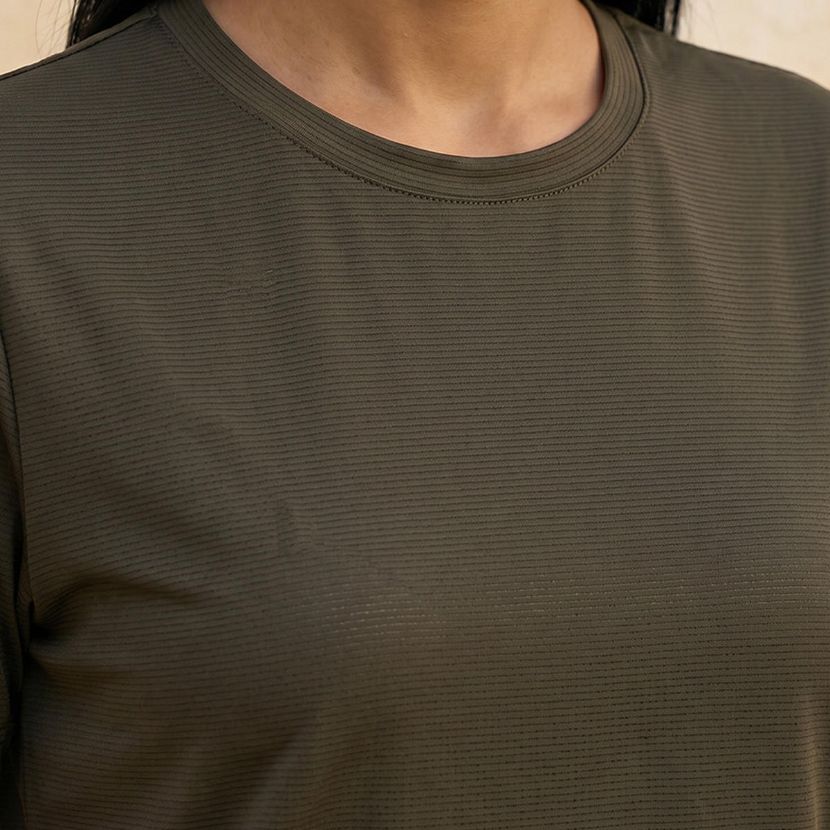 تيشيرت ناعم بملمس بارز-sports-women-clothing-tshirtsandvests-image-5