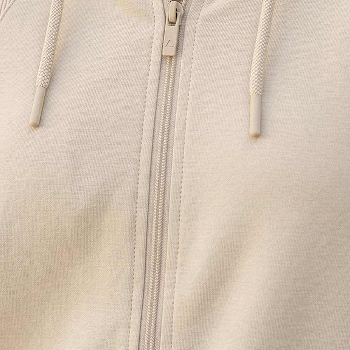 هودي رياضي مرن بتصميم عصري وأنيق-sports-women-clothing-hoodiesandsweatshirts-image-2
