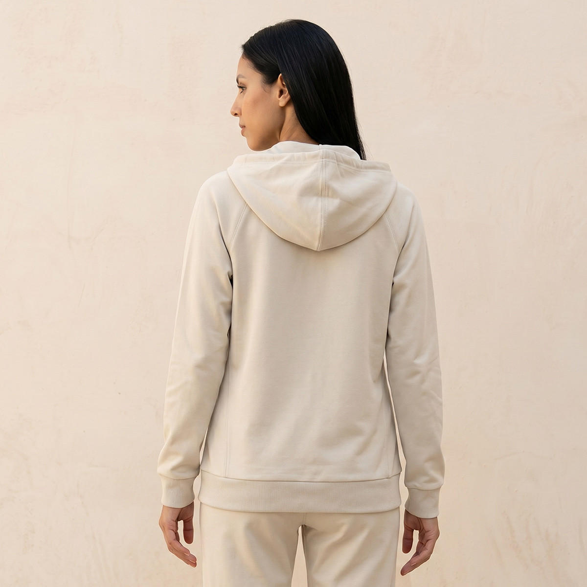 هودي رياضي مرن بتصميم عصري وأنيق-sports-women-clothing-hoodiesandsweatshirts-image-4