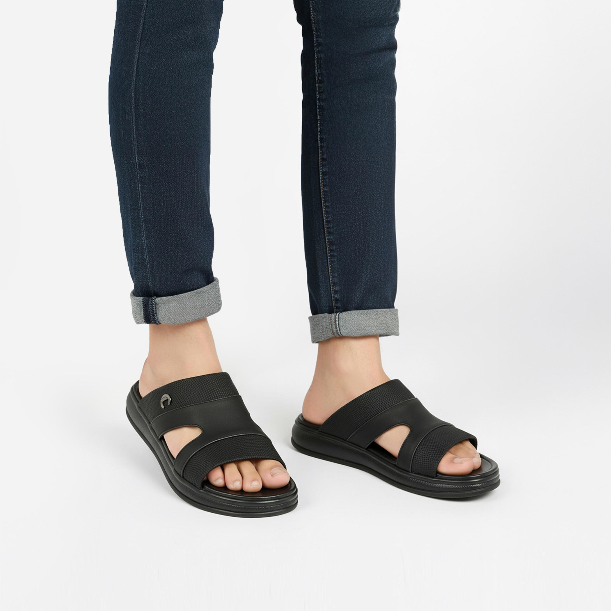 صندل مريح سهل الارتداء للرجال من لو كونفورت-men-shoes-sandals-image-7