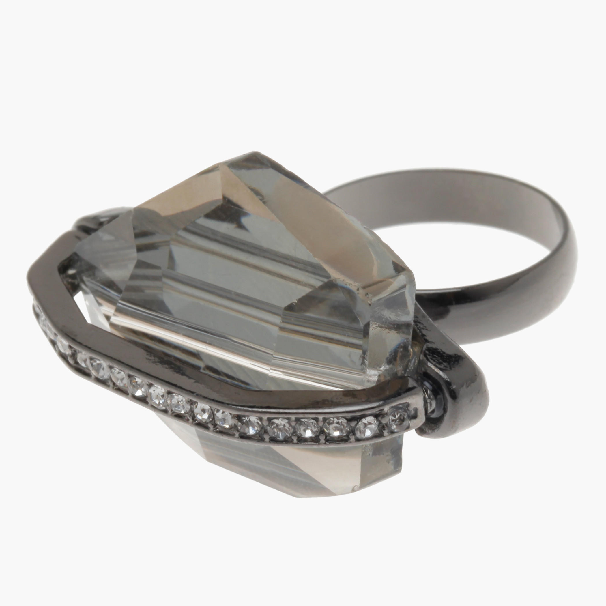 Studed Ring-women-watchesandjewellery-jewellery-rings-image-3
