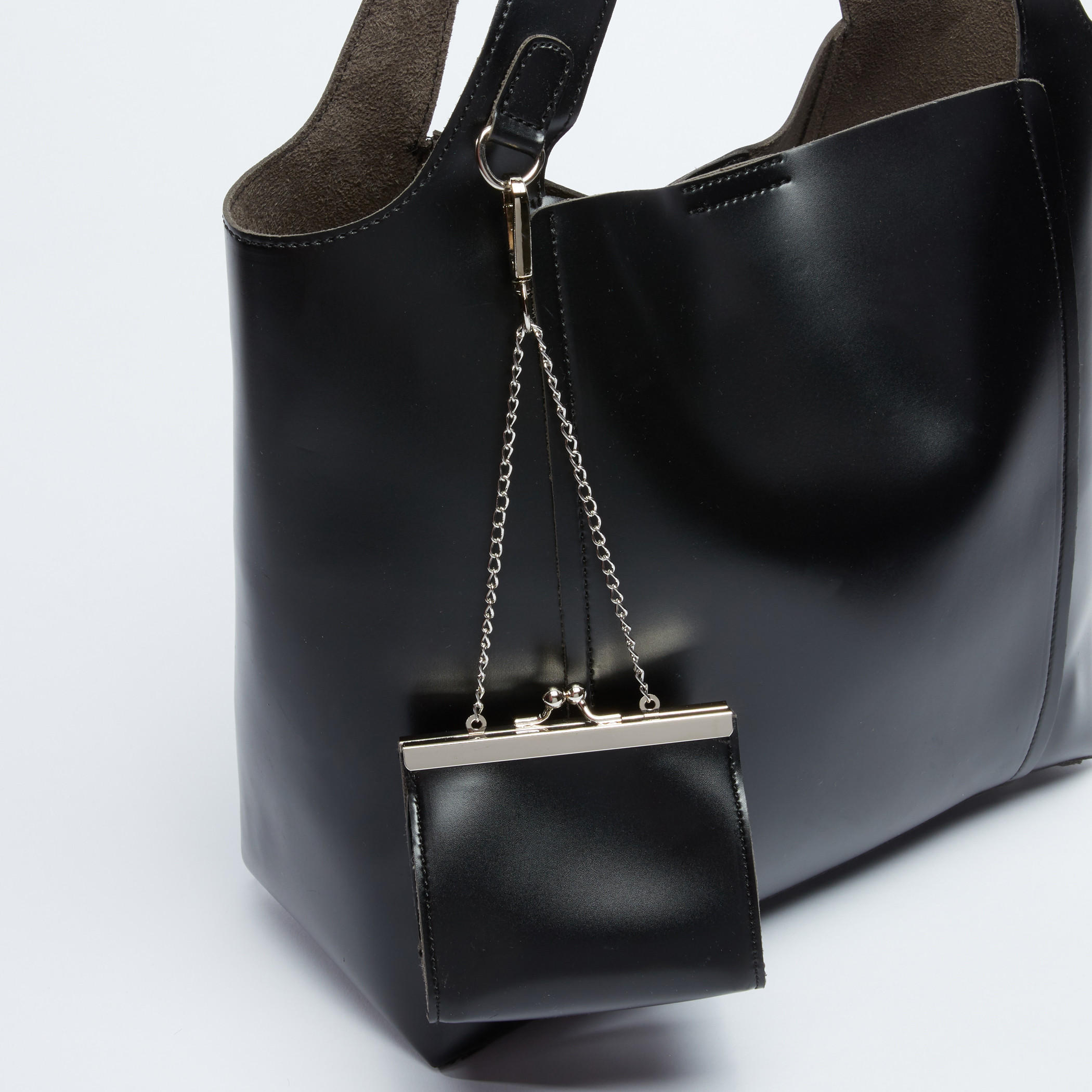 حقيبة يد مع حقيبة صغيرة وسلسلة مفاتيح-women-bagsandwallets-handbags-image-2