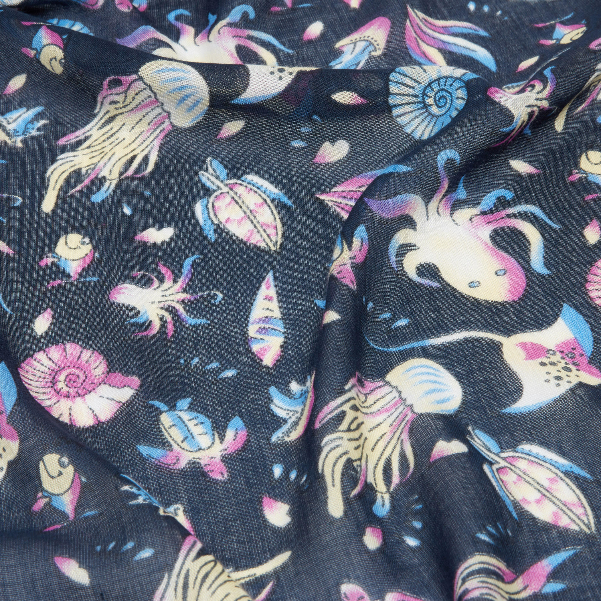 وشاح بطبعات أزهار-women-clothingaccessories-scarves-image-3