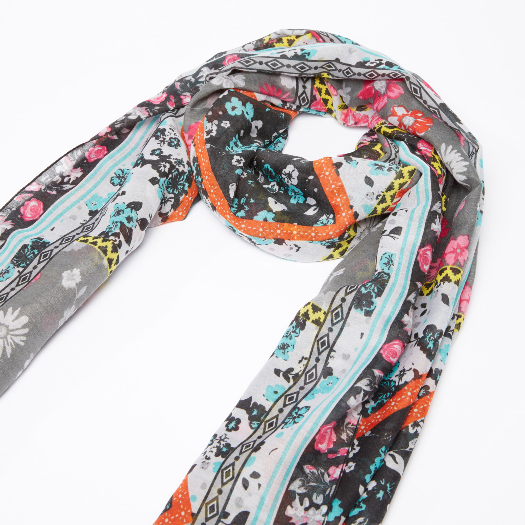 وشاح مستطيل بطبعات-women-clothingaccessories-scarves-image-3
