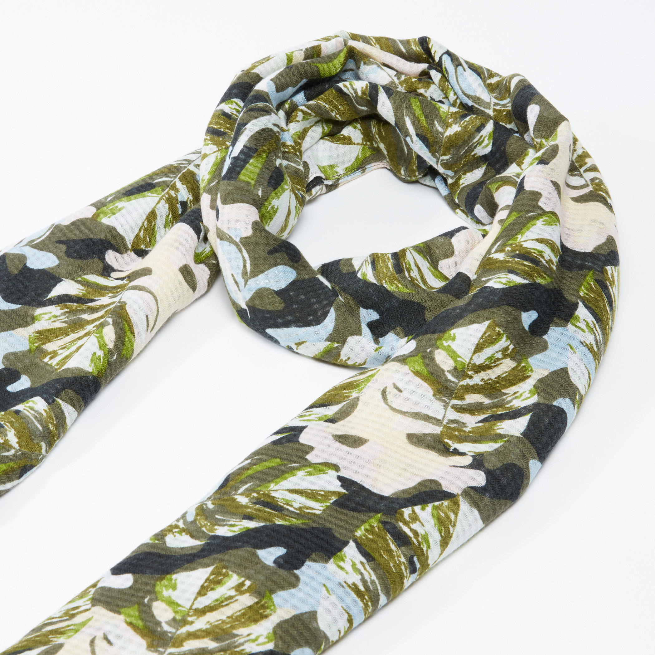 وشاح بطبعات-women-clothingaccessories-scarves-image-3