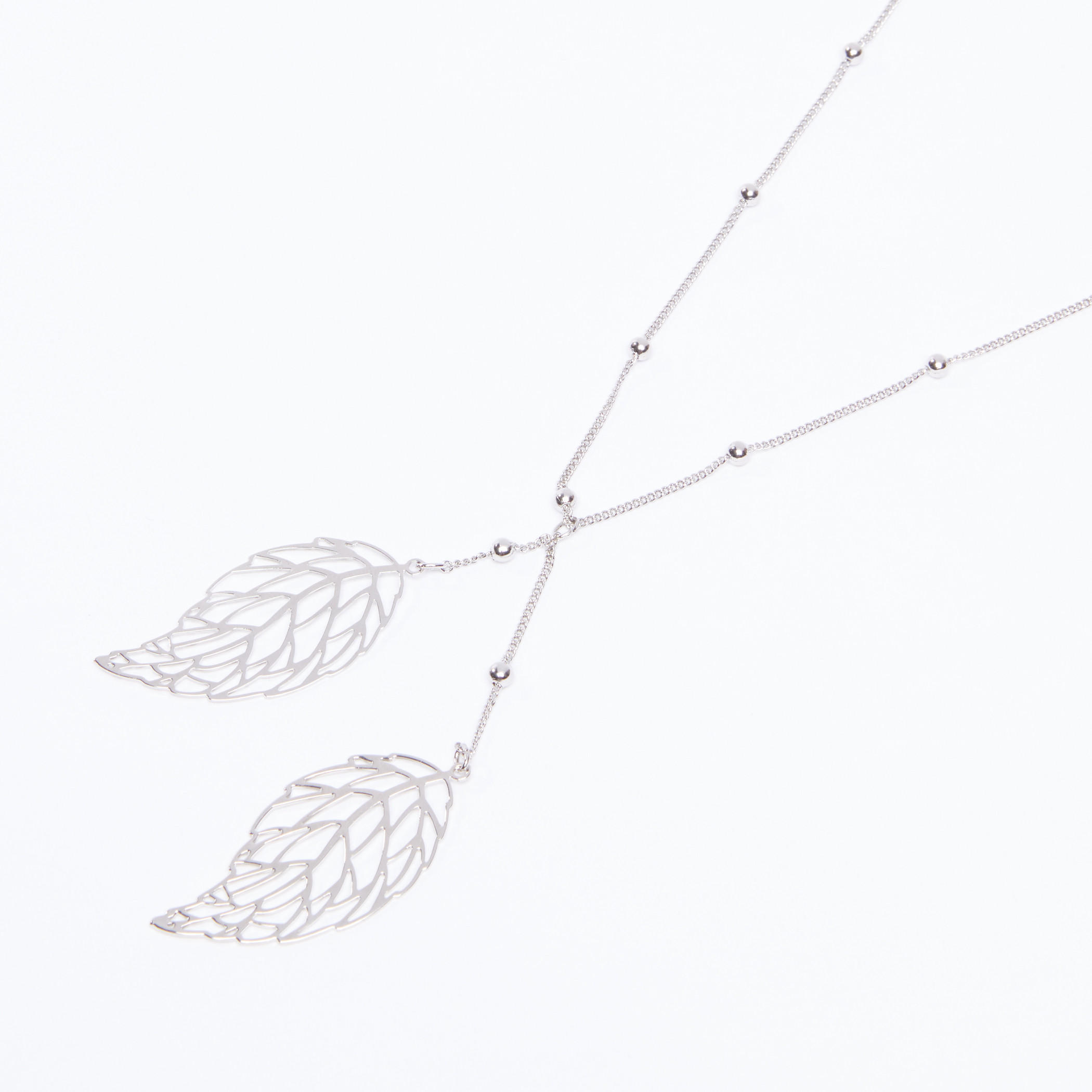 قلادة بدلاية على شكل ورقة شجر ومشبك إغلاق-women-watchesandjewellery-jewellery-necklacesandpendants-image-1