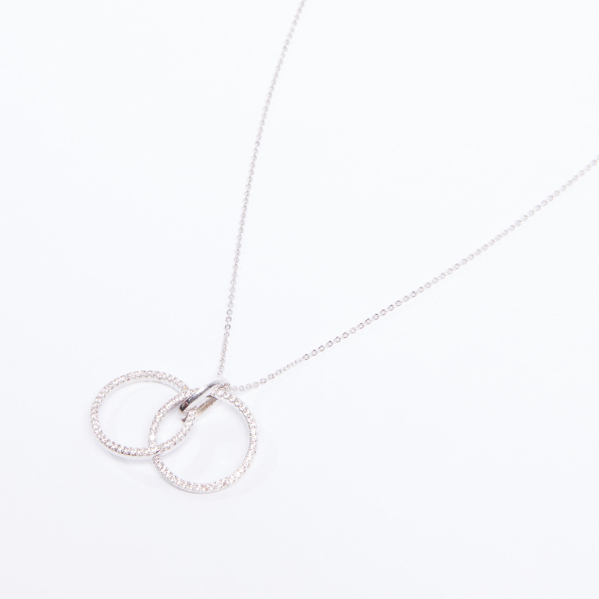 قلادة بدلّاية مرصّعة ومشبك إغلاق-women-watchesandjewellery-jewellery-necklacesandpendants-image-1