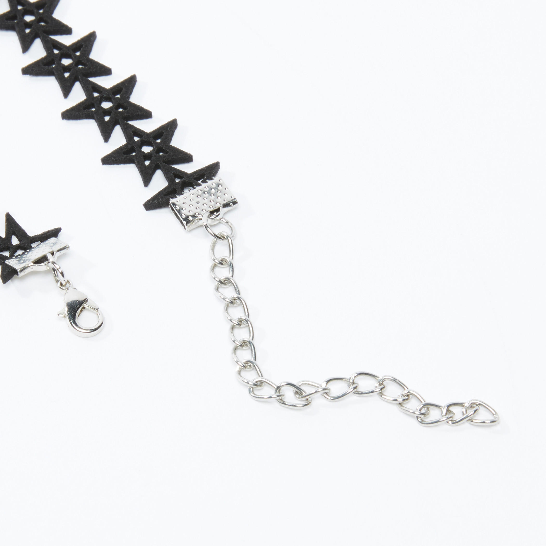 قلادة شوكر مفرّغة بالليزر بمشبك إغلاق-women-watchesandjewellery-jewellery-necklacesandpendants-image-3