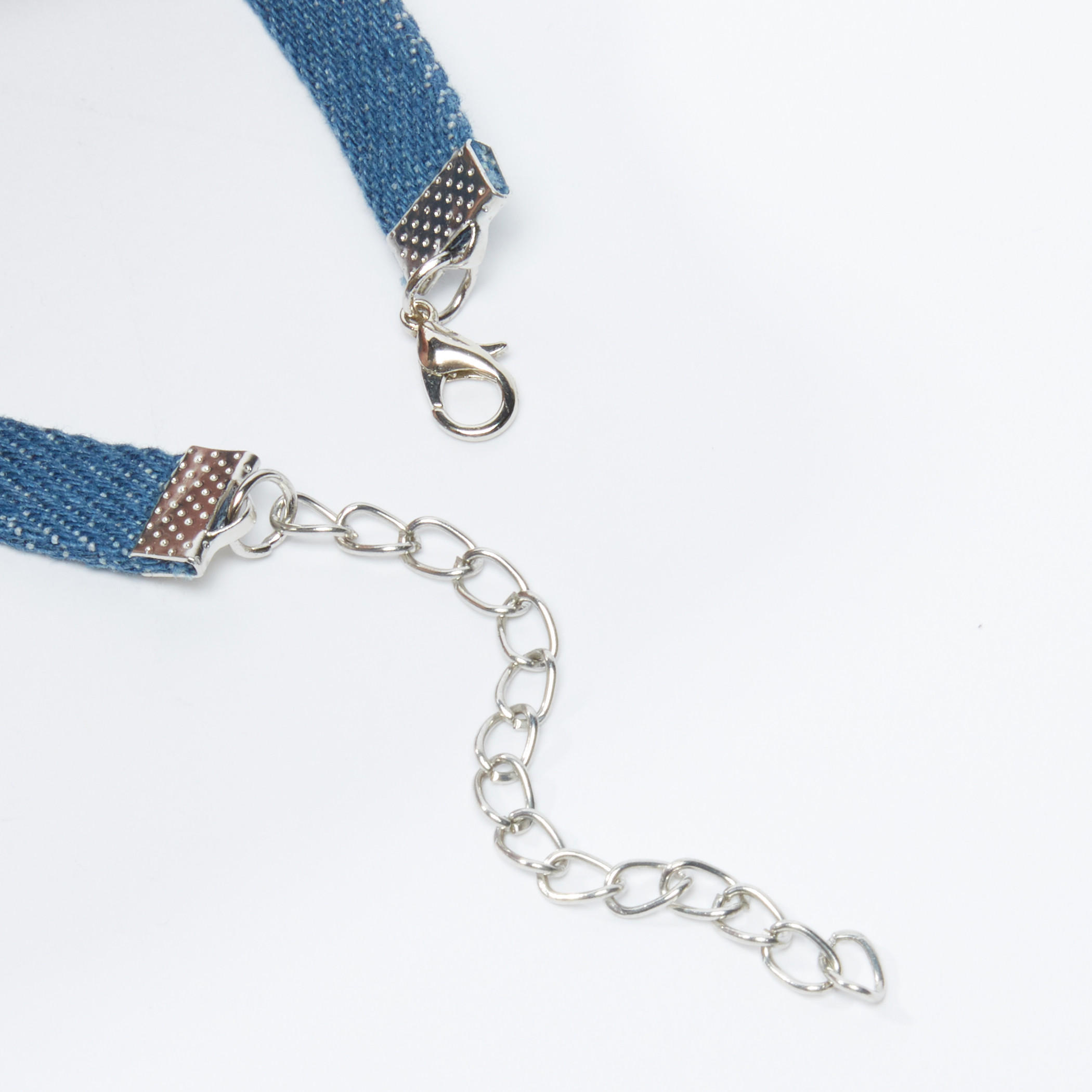 أسورة بتفاصيل مزخرفة ومشبك إغلاق-women-watchesandjewellery-jewellery-banglesandbracelets-image-4