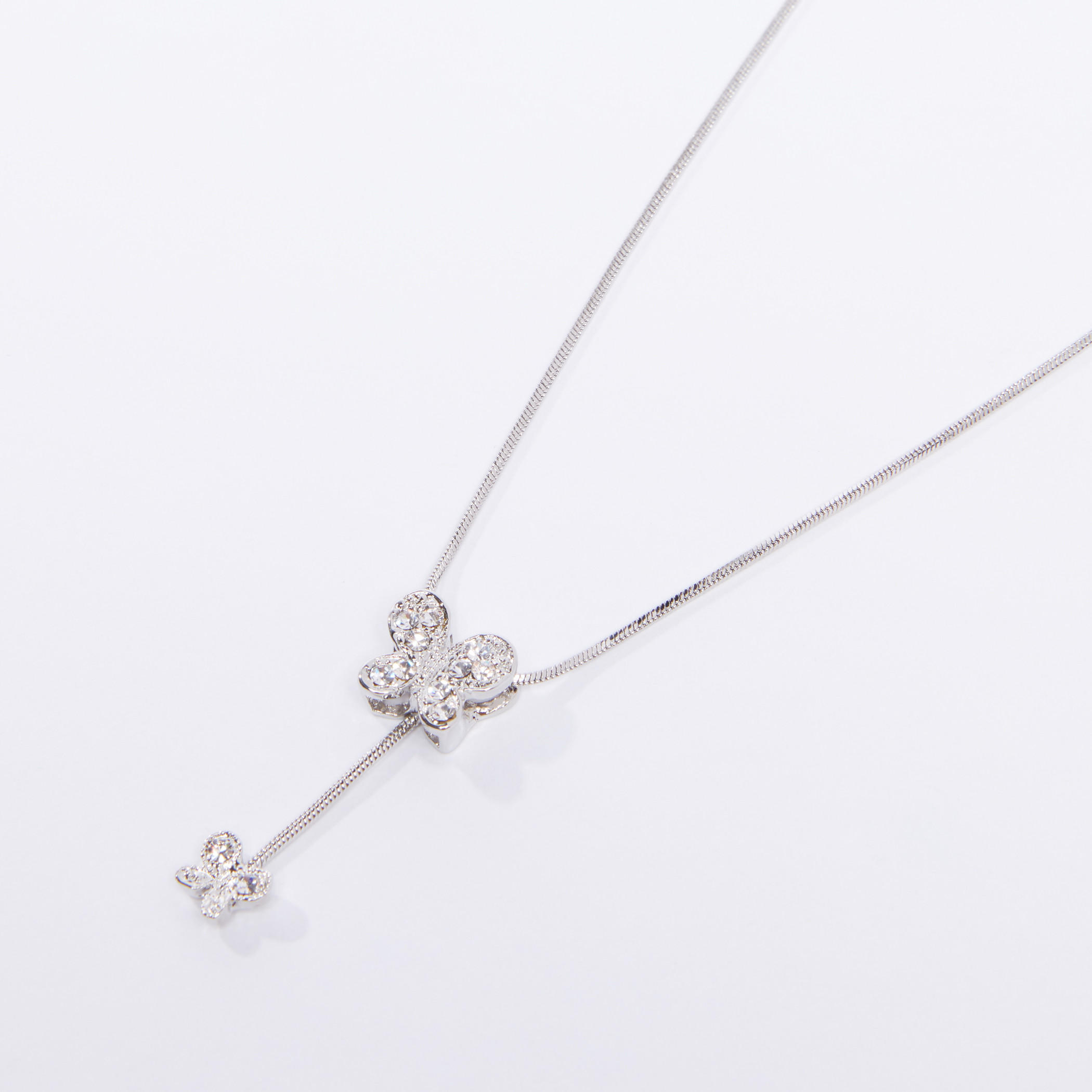 قلادة بدلّاية مرصّعة ومشبك إغلاق-women-watchesandjewellery-jewellery-necklacesandpendants-image-1