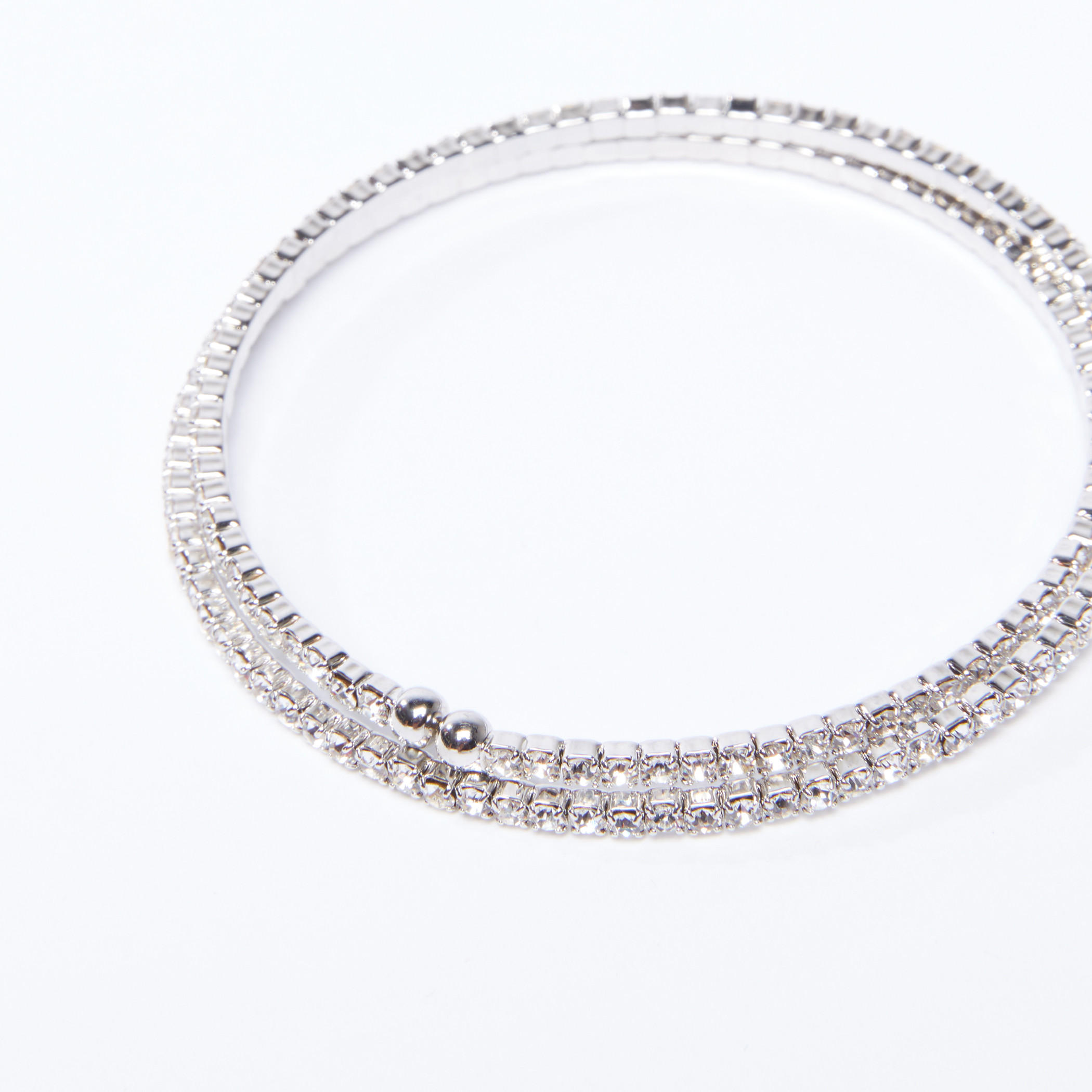 سوار مرصّع-women-watchesandjewellery-jewellery-banglesandbracelets-image-1
