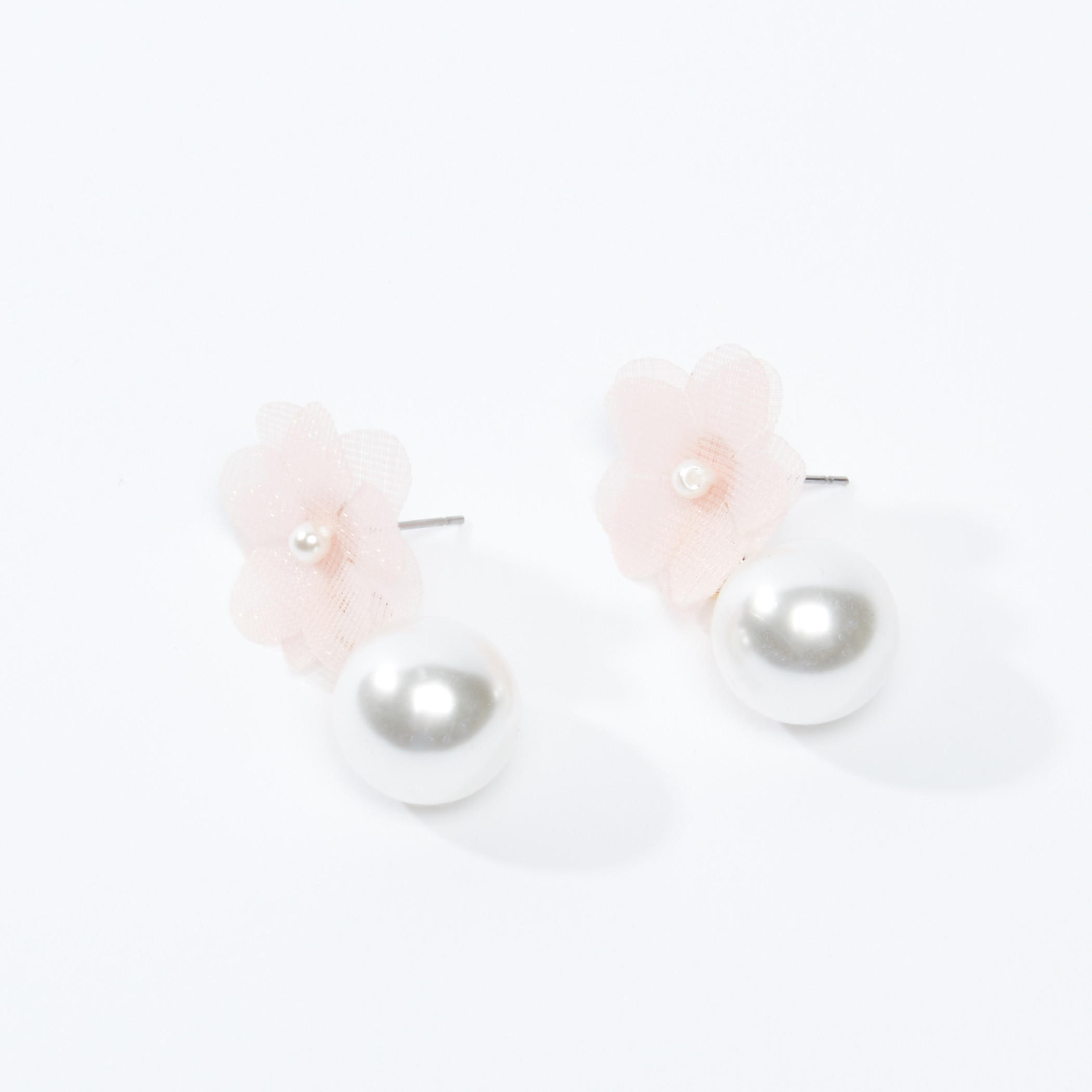 أقراط بتفاصيل لؤلؤ بمكبس إغلاق-women-watchesandjewellery-jewellery-earrings-image-1