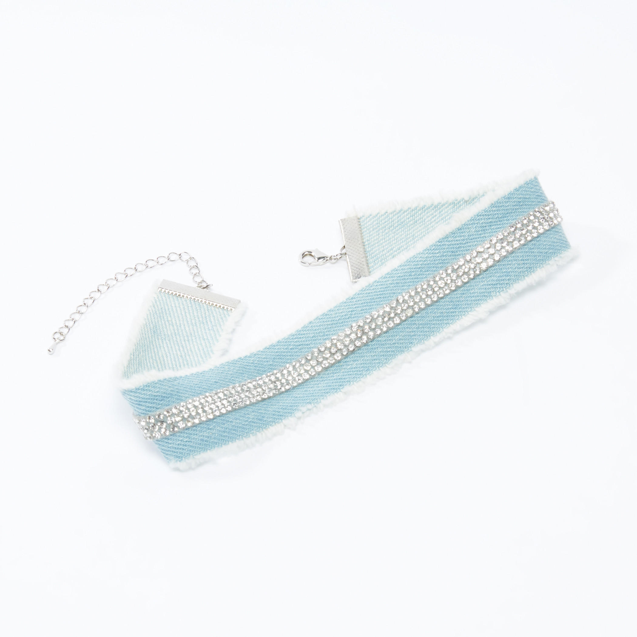قلادة طوق مرصّعة بمشبك إغلاق-women-watchesandjewellery-jewellery-necklacesandpendants-image-1