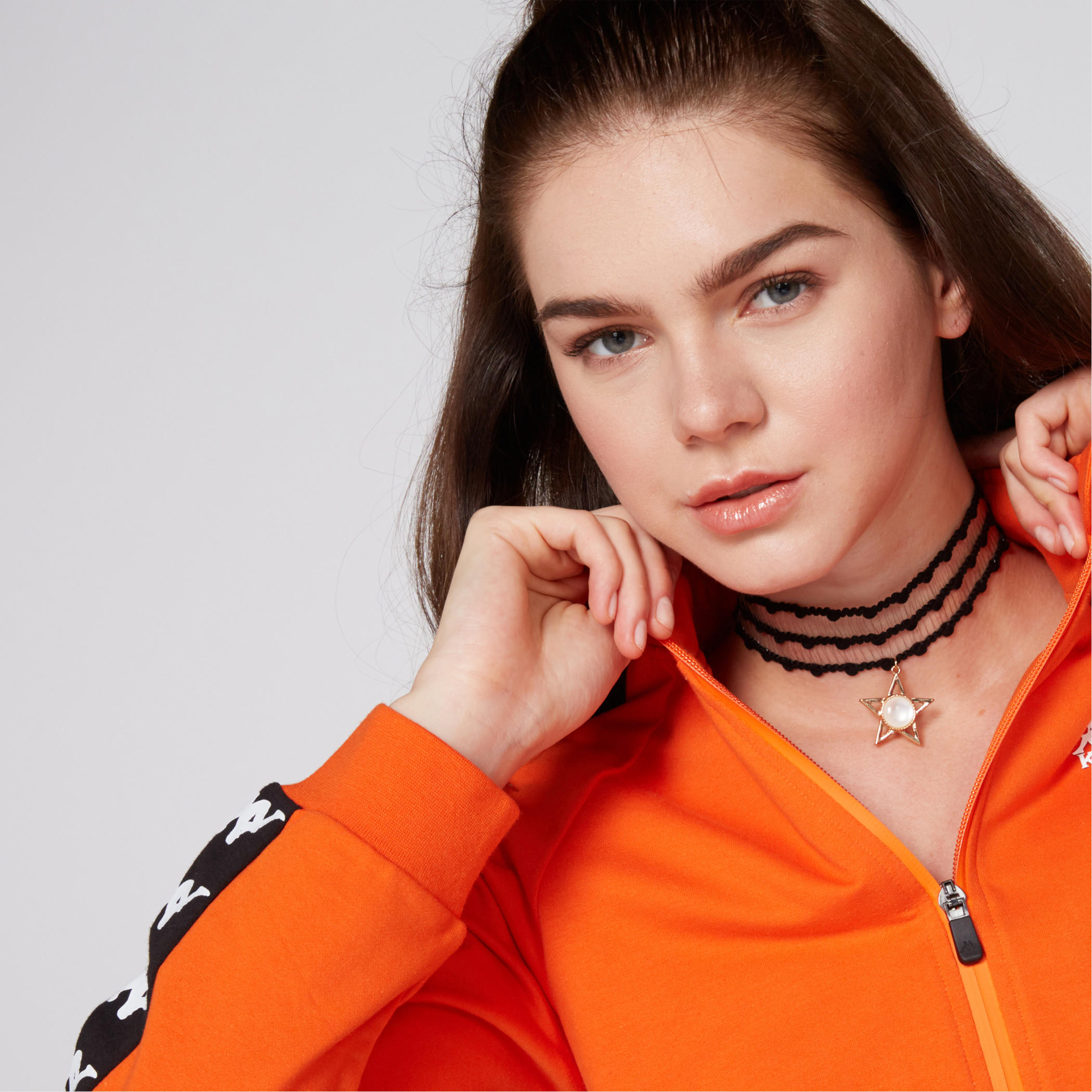 Metallic Detail Choker Necklace with Lobster Clasp-women-watchesandjewellery-jewellery-necklacesandpendants-image-2