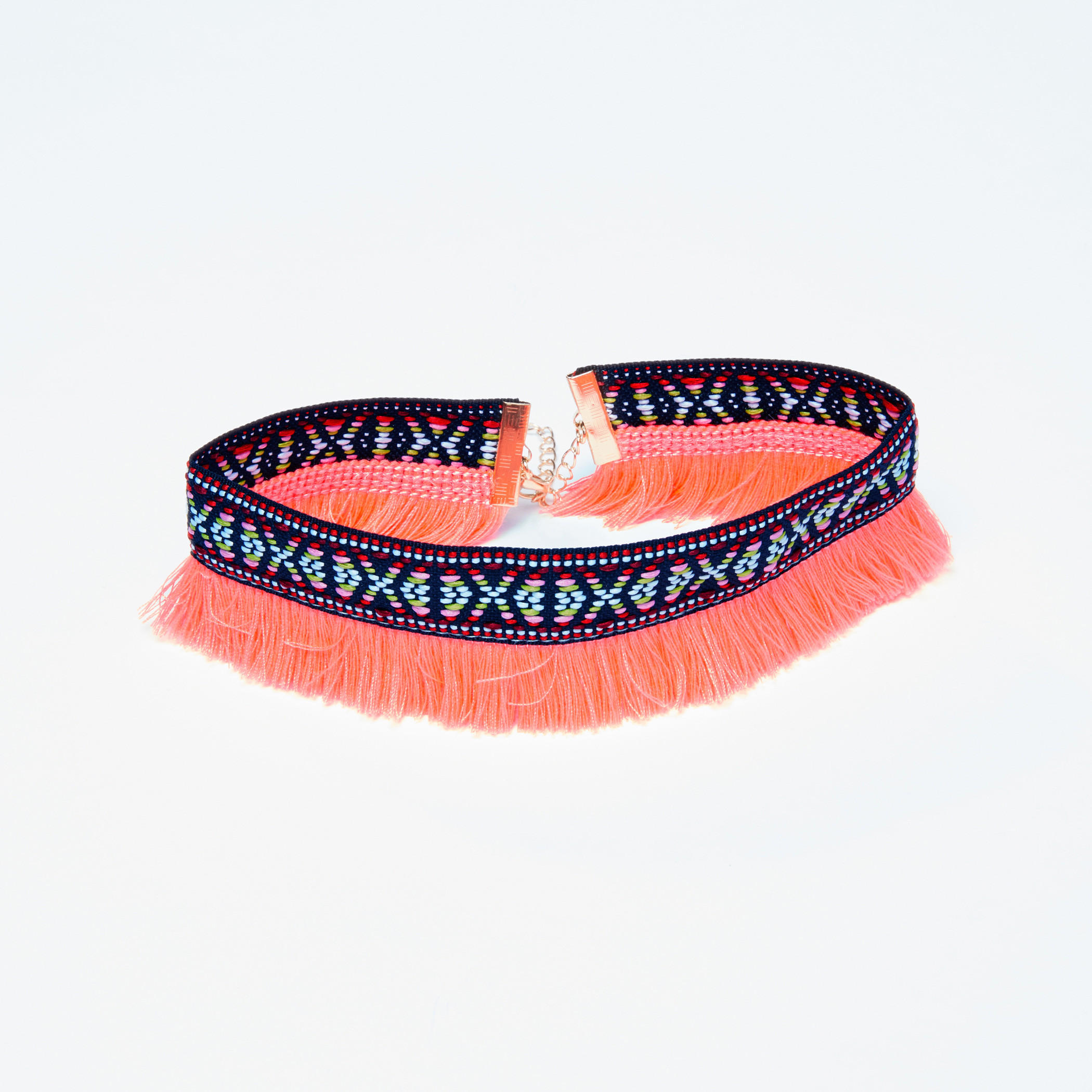 قلادة طوق مطرّزة بشراشيب ومشبك إغلاق-women-watchesandjewellery-jewellery-necklacesandpendants-image-2