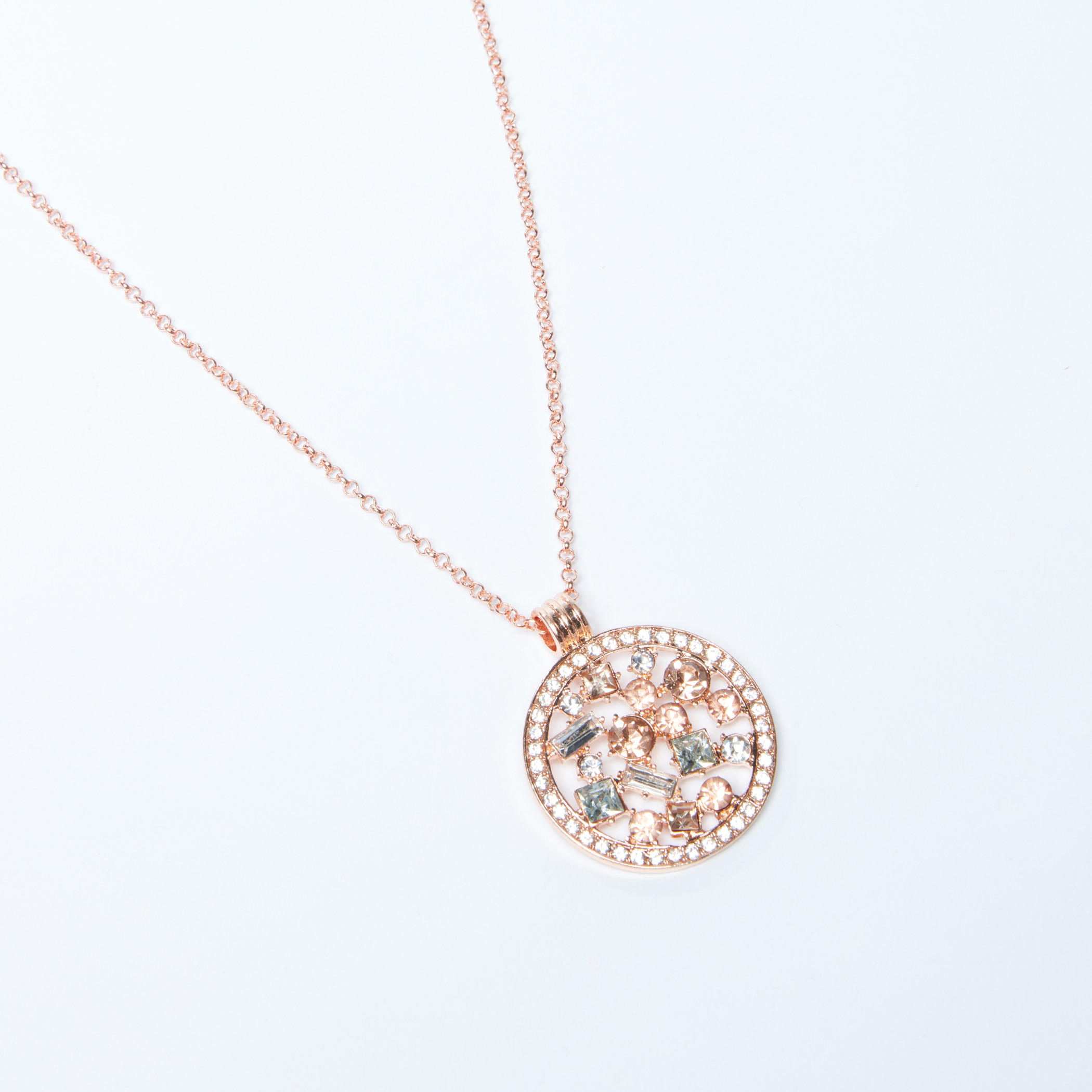 قلادة مرصّعة بدلّاية ومشبك إغلاق-women-watchesandjewellery-jewellery-necklacesandpendants-image-1