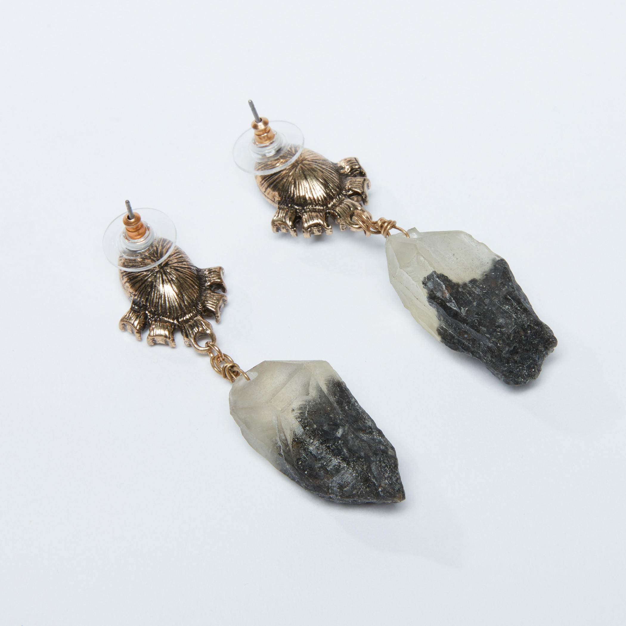أقراط مرّصعة بمكبس إغلاق-women-watchesandjewellery-jewellery-earrings-image-1
