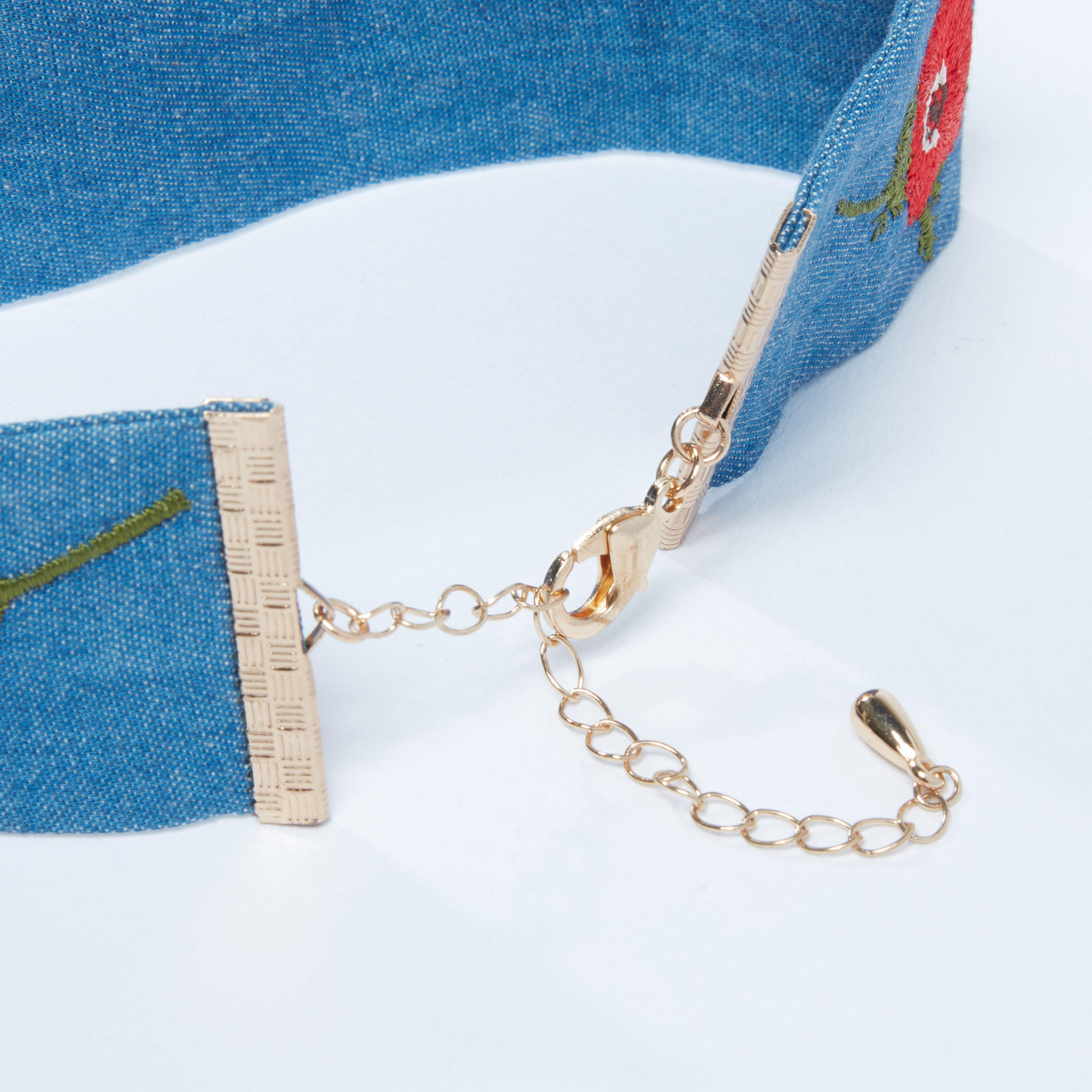 قلادة طوق مطرزة بمشبك إغلاق-women-watchesandjewellery-jewellery-necklacesandpendants-image-2