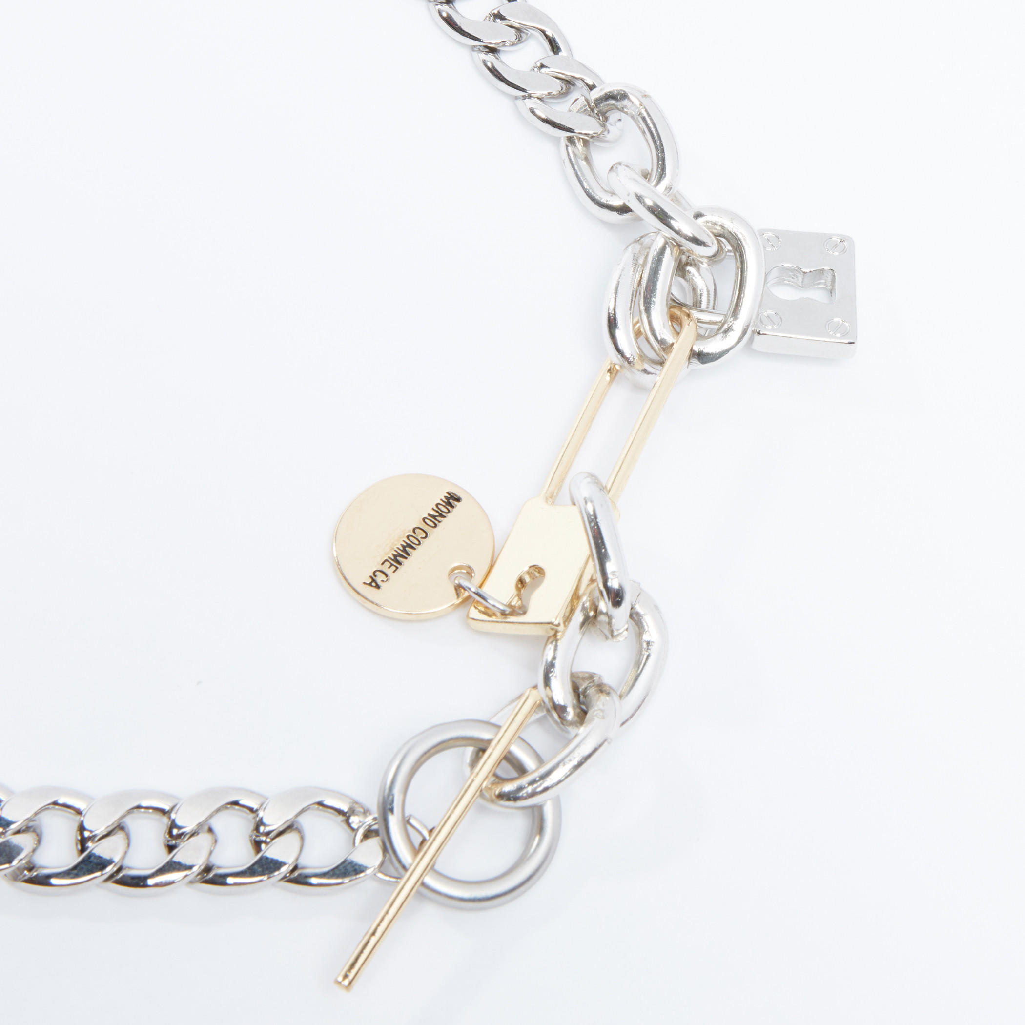 قلادة سلسلة بتزيينات قفل وإغلاق ميتاليك-women-watchesandjewellery-jewellery-necklacesandpendants-image-2