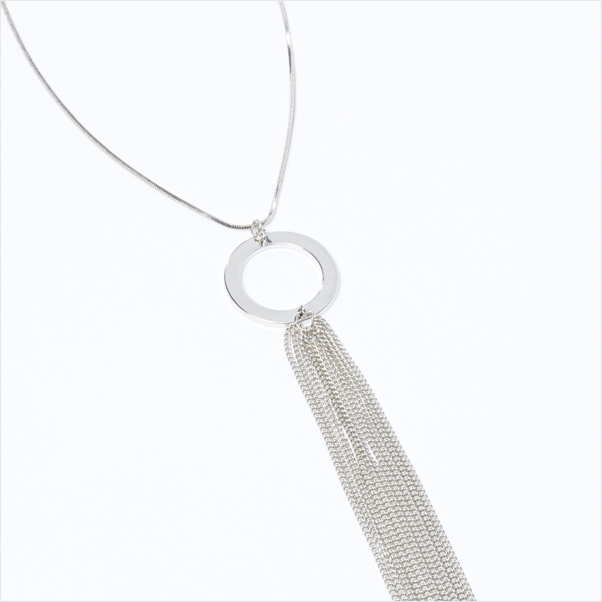 قلادة ميتاليك بمشبك إغلاق-women-watchesandjewellery-jewellery-necklacesandpendants-image-3