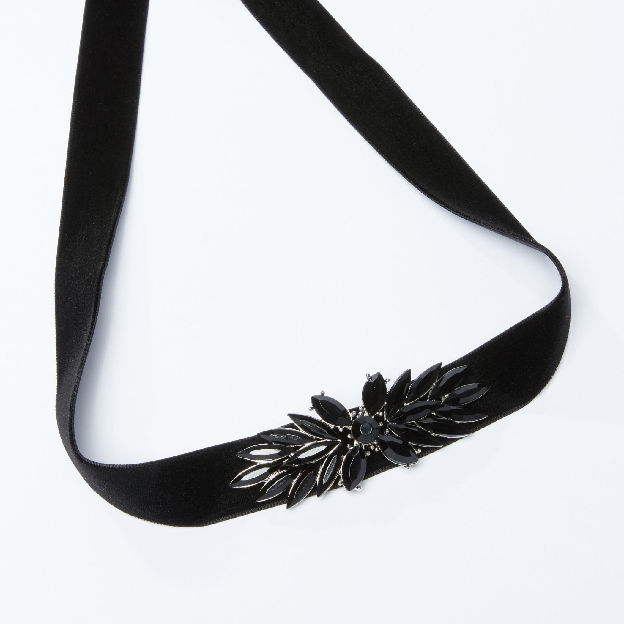 قلادة شوكر مرصّعة-women-watchesandjewellery-jewellery-necklacesandpendants-image-2
