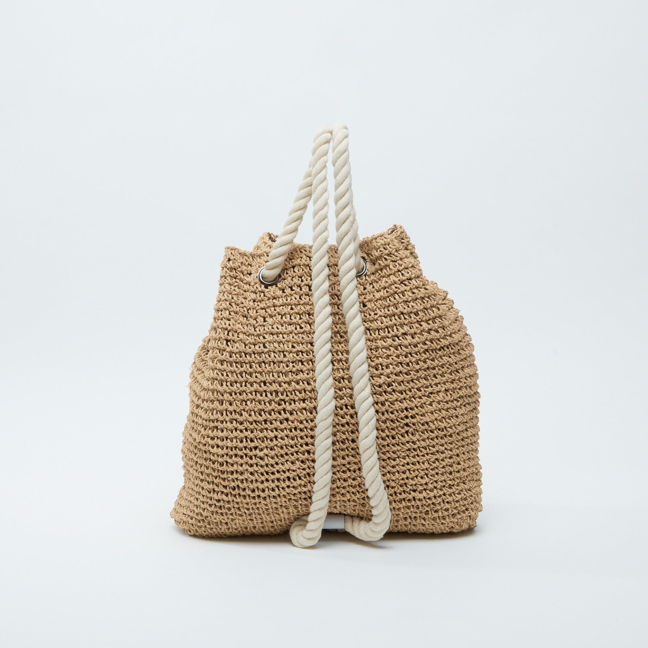 حقيبة توتي برباط إغلاق-women-bagsandwallets-handbags-image-3