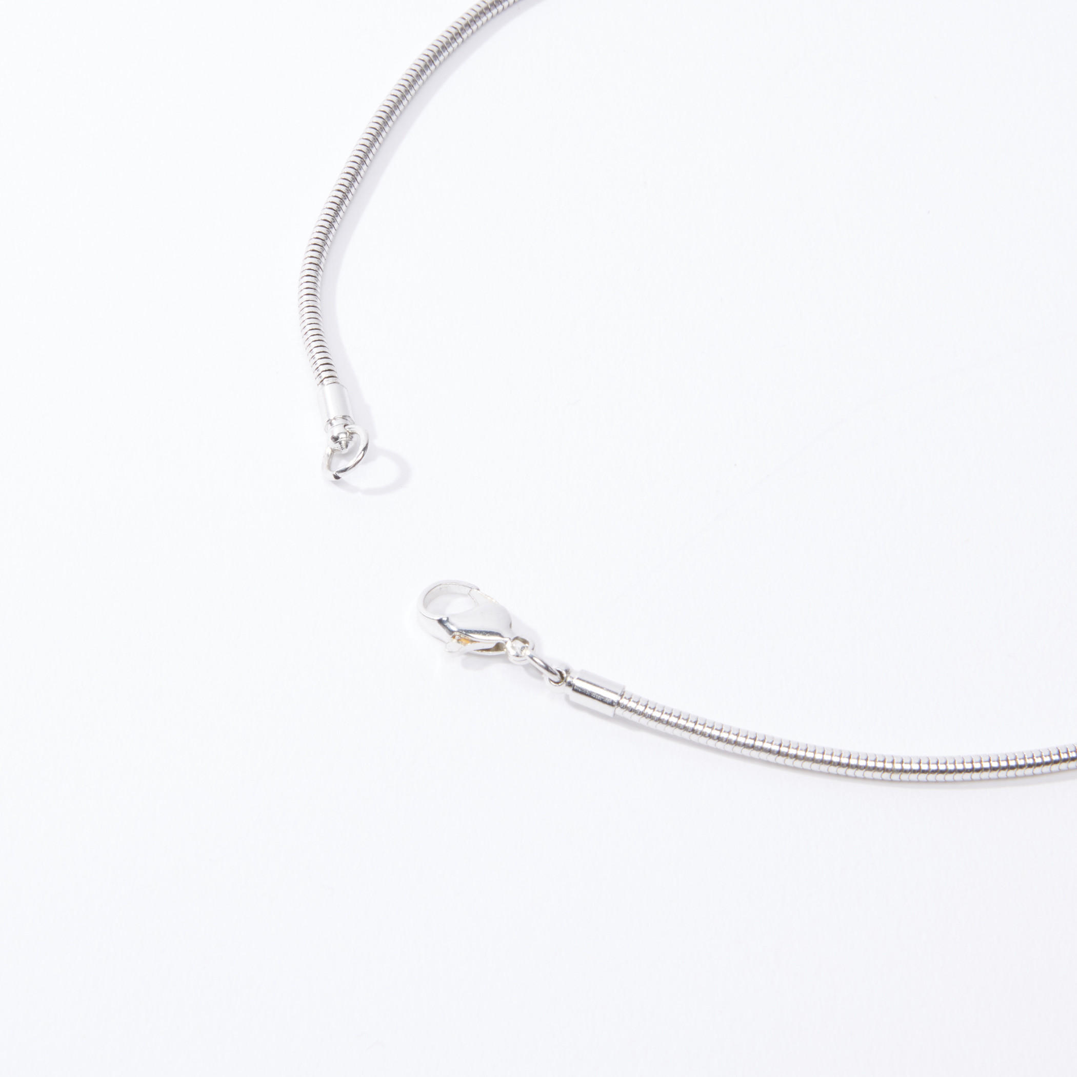 Metallic Flower Detail Long Necklace with Lobster Clasp-women-watchesandjewellery-jewellery-necklacesandpendants-image-2