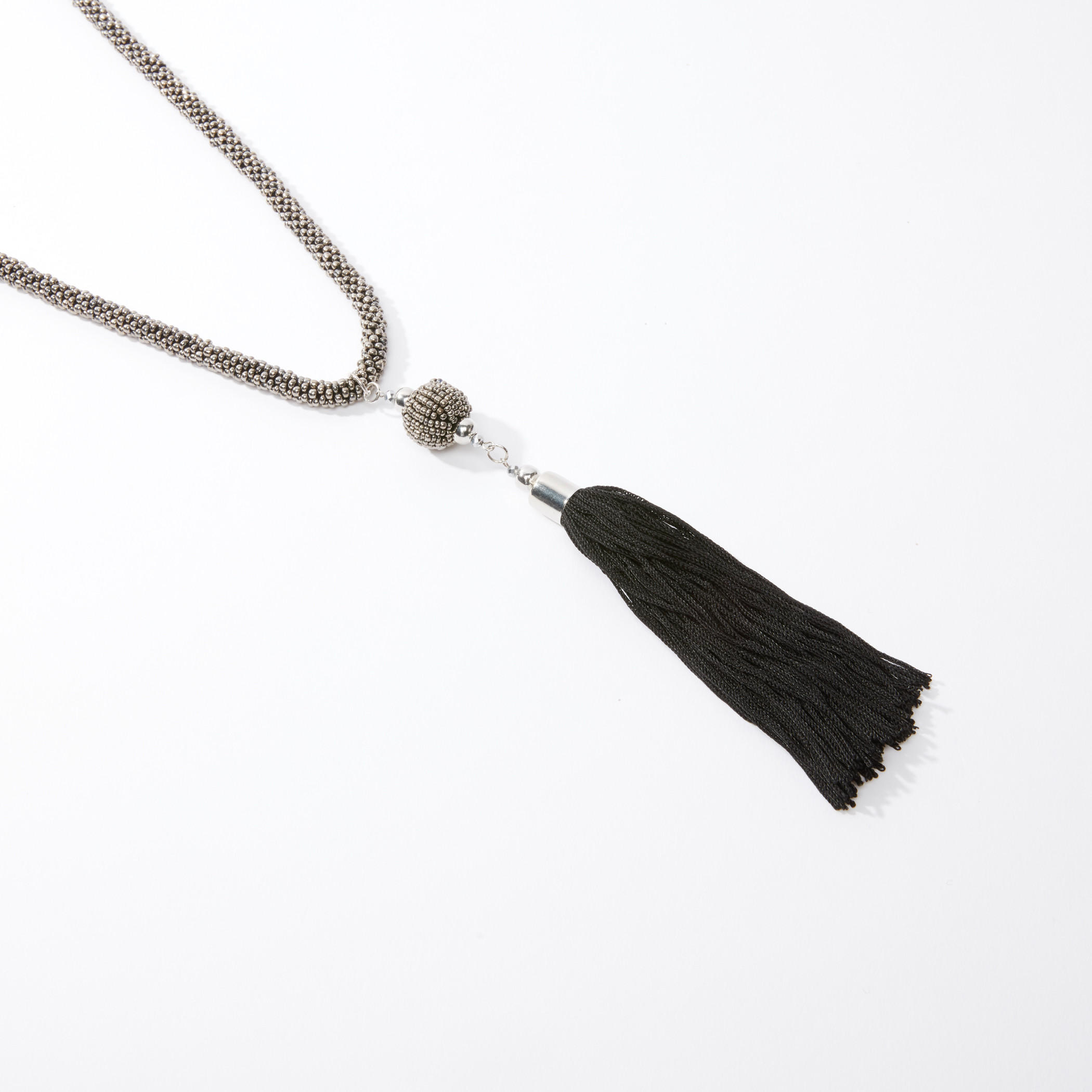 قلادة طويلة مزيّنة بالخرز بشرّابات-women-watchesandjewellery-jewellery-necklacesandpendants-image-2