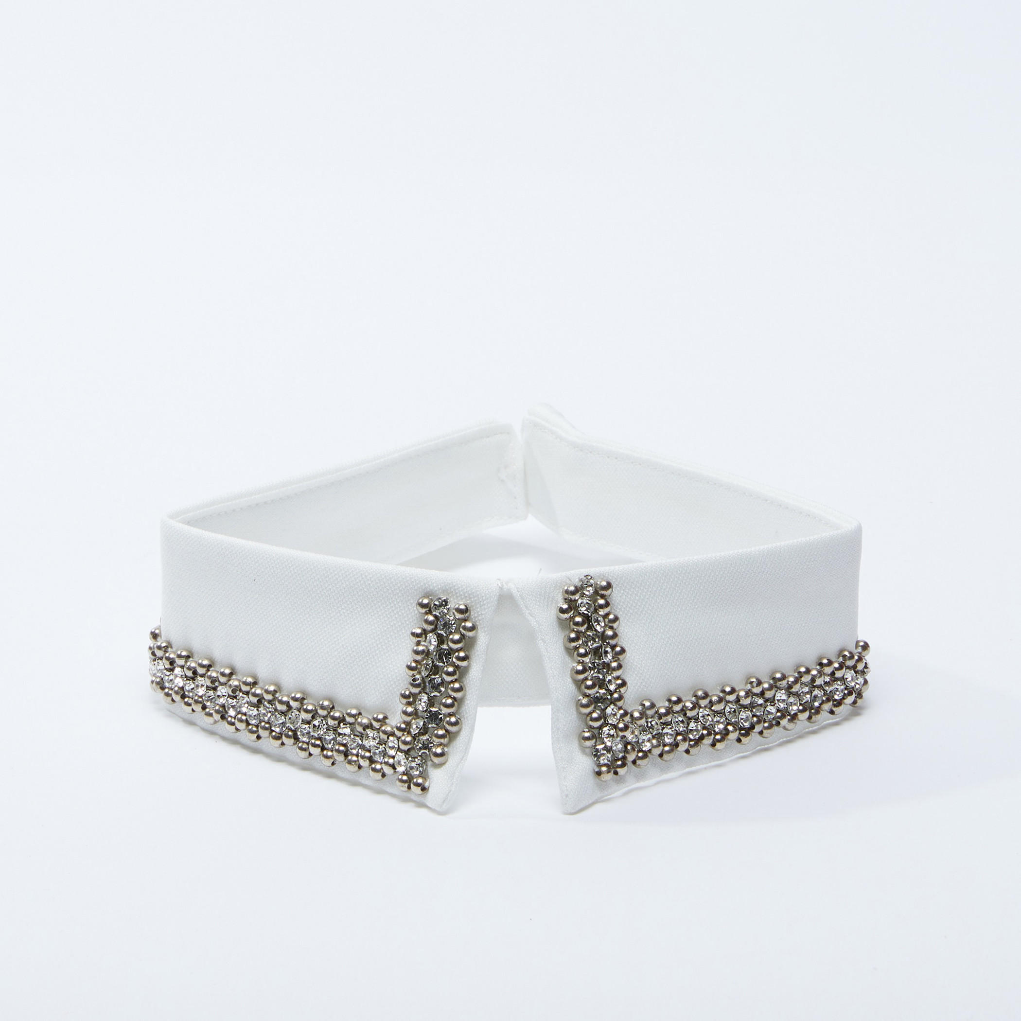Studded Collar Necklace with Button Closure-women-watchesandjewellery-jewellery-necklacesandpendants-image-1