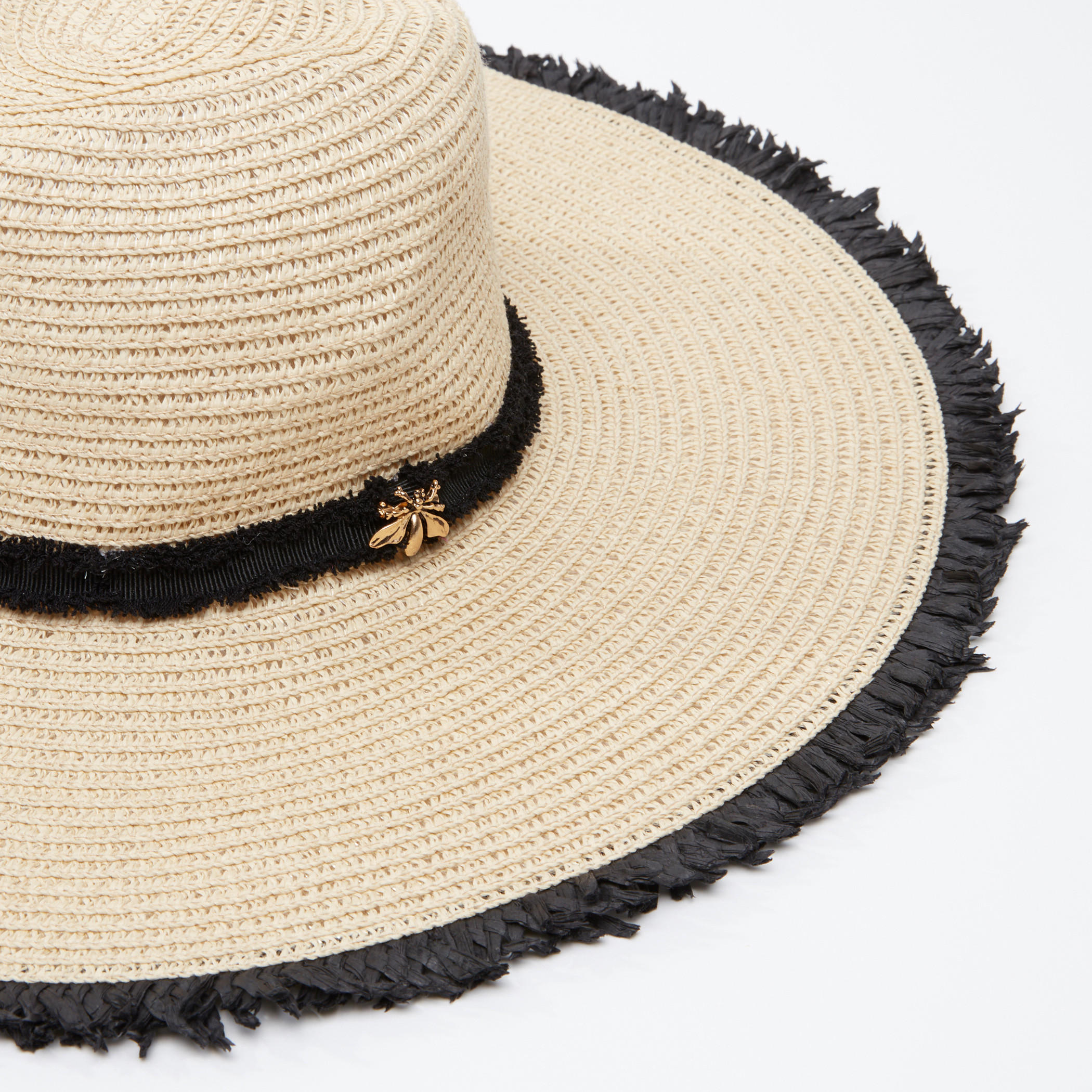 قبّعة سترو بارزة الملمس بشراشيب-women-clothingaccessories-capsandhats-image-4